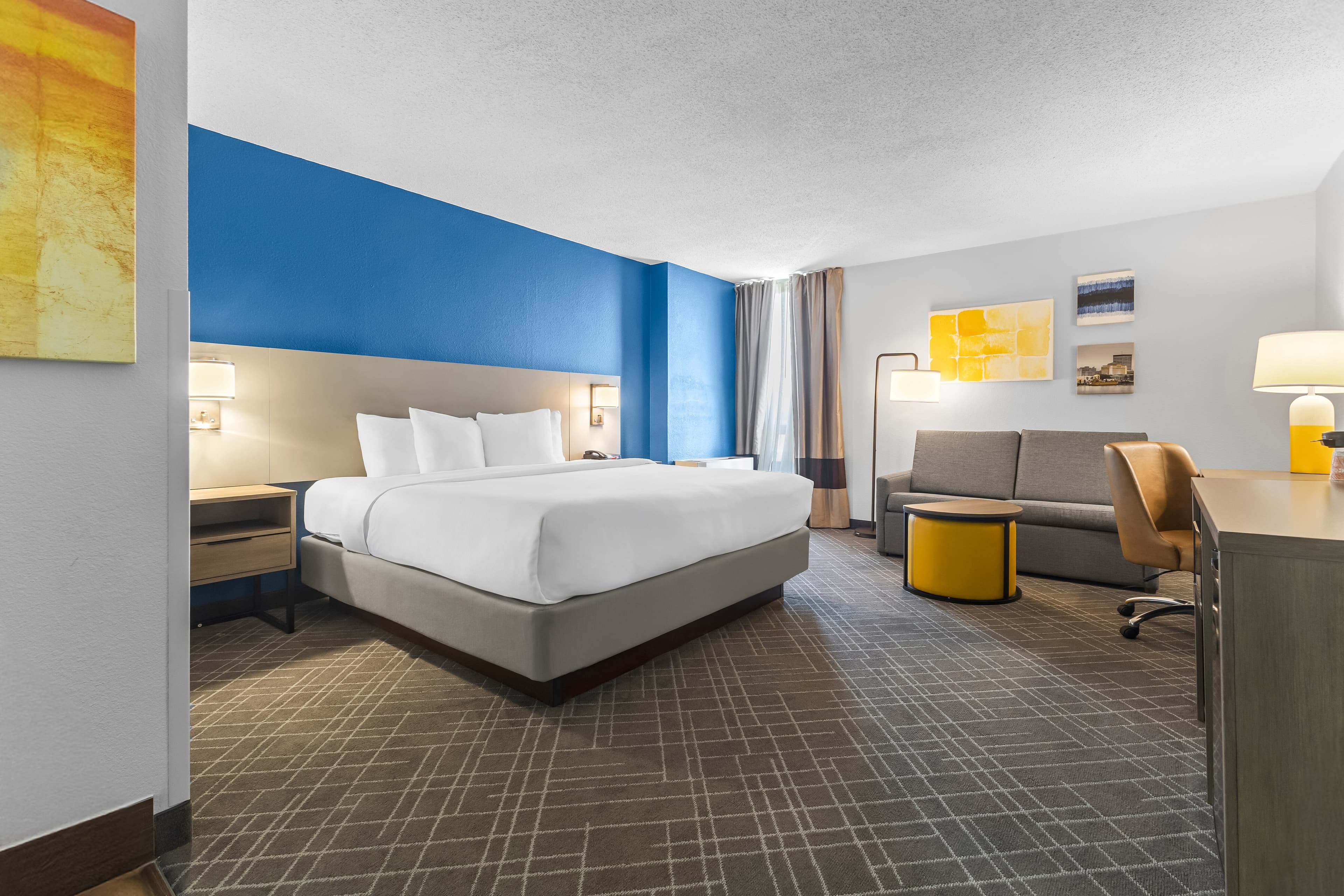 Comfort Inn & Suites Evansville Airport — 9