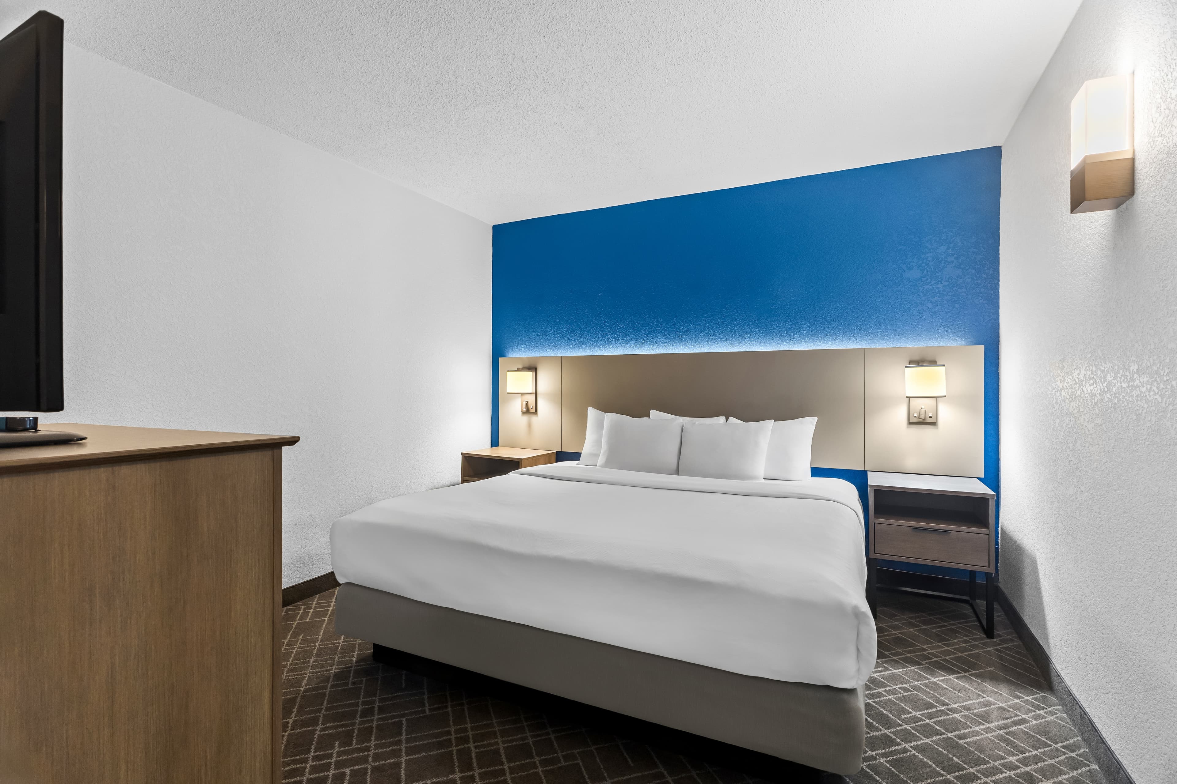 Comfort Inn & Suites Evansville Airport — 13