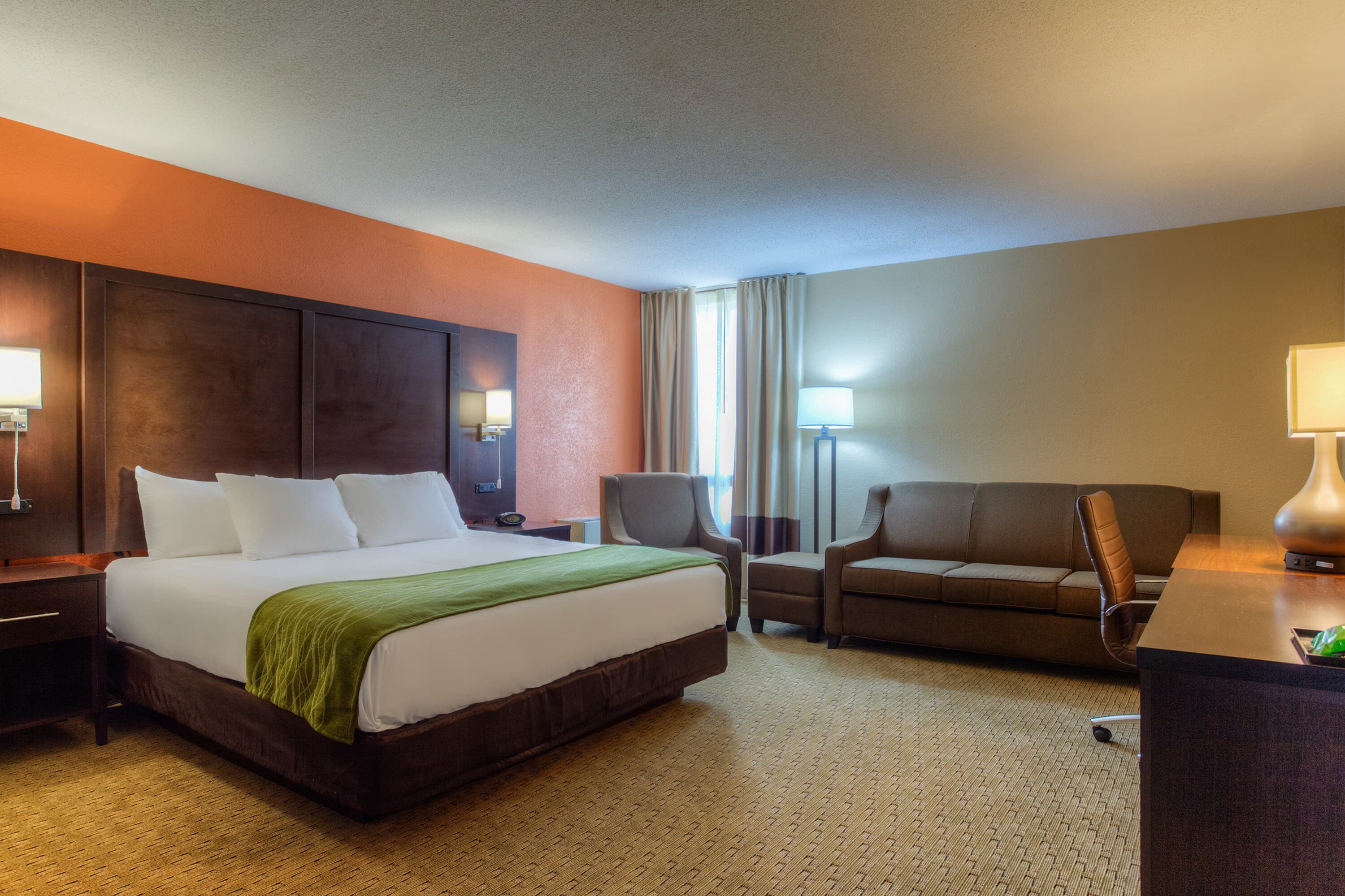 Comfort Inn & Suites Evansville Airport — 14