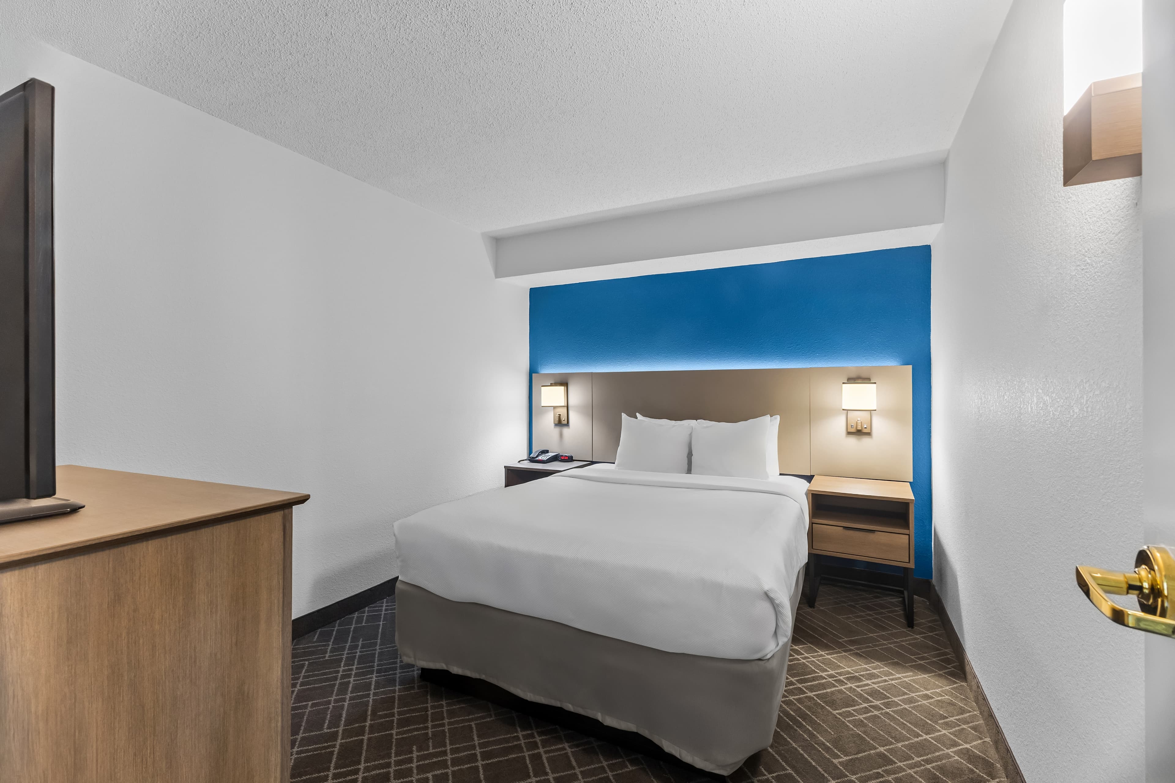 Comfort Inn & Suites Evansville Airport — 15