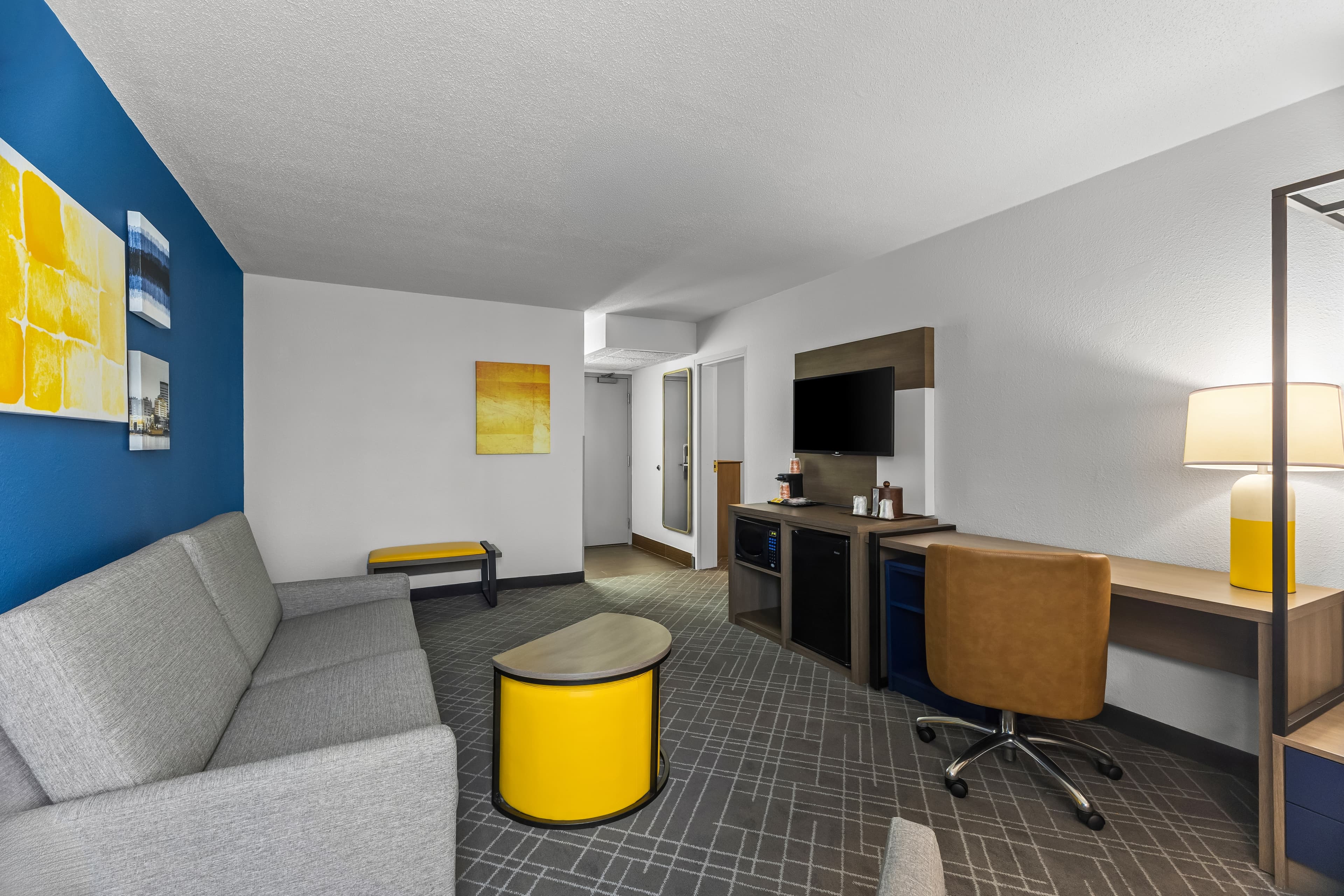 Comfort Inn & Suites Evansville Airport — 16