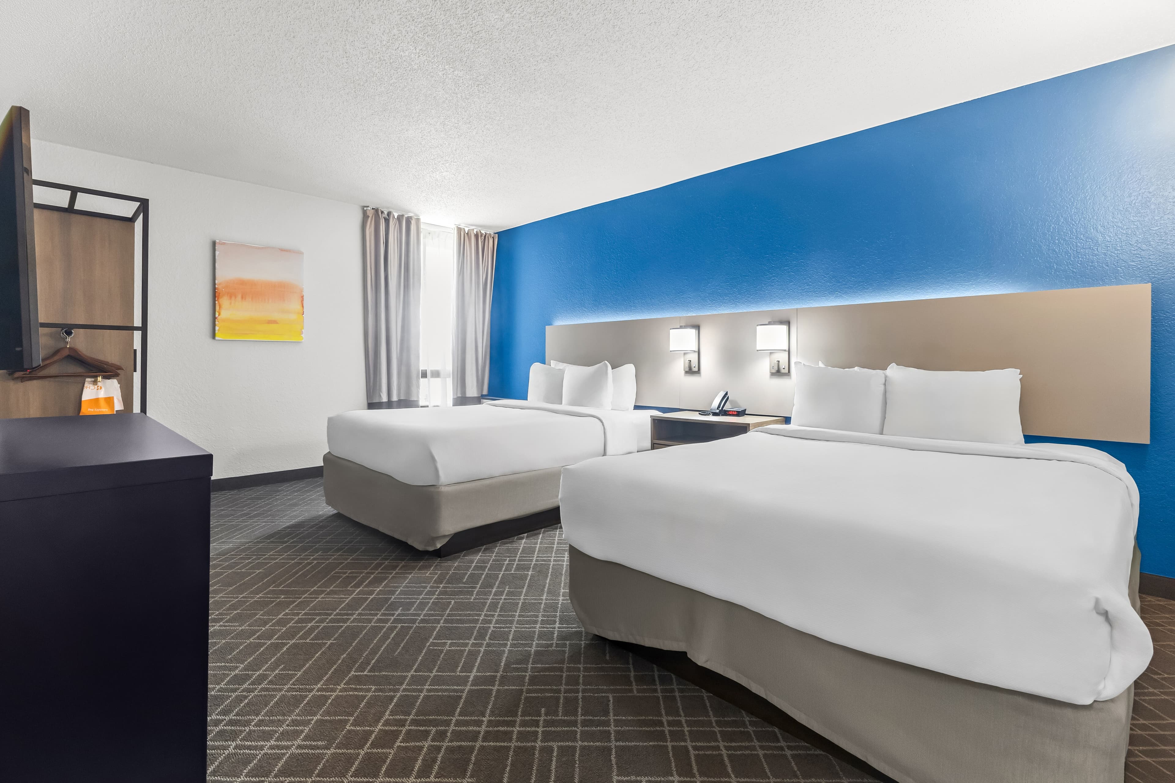 Comfort Inn & Suites Evansville Airport — 7