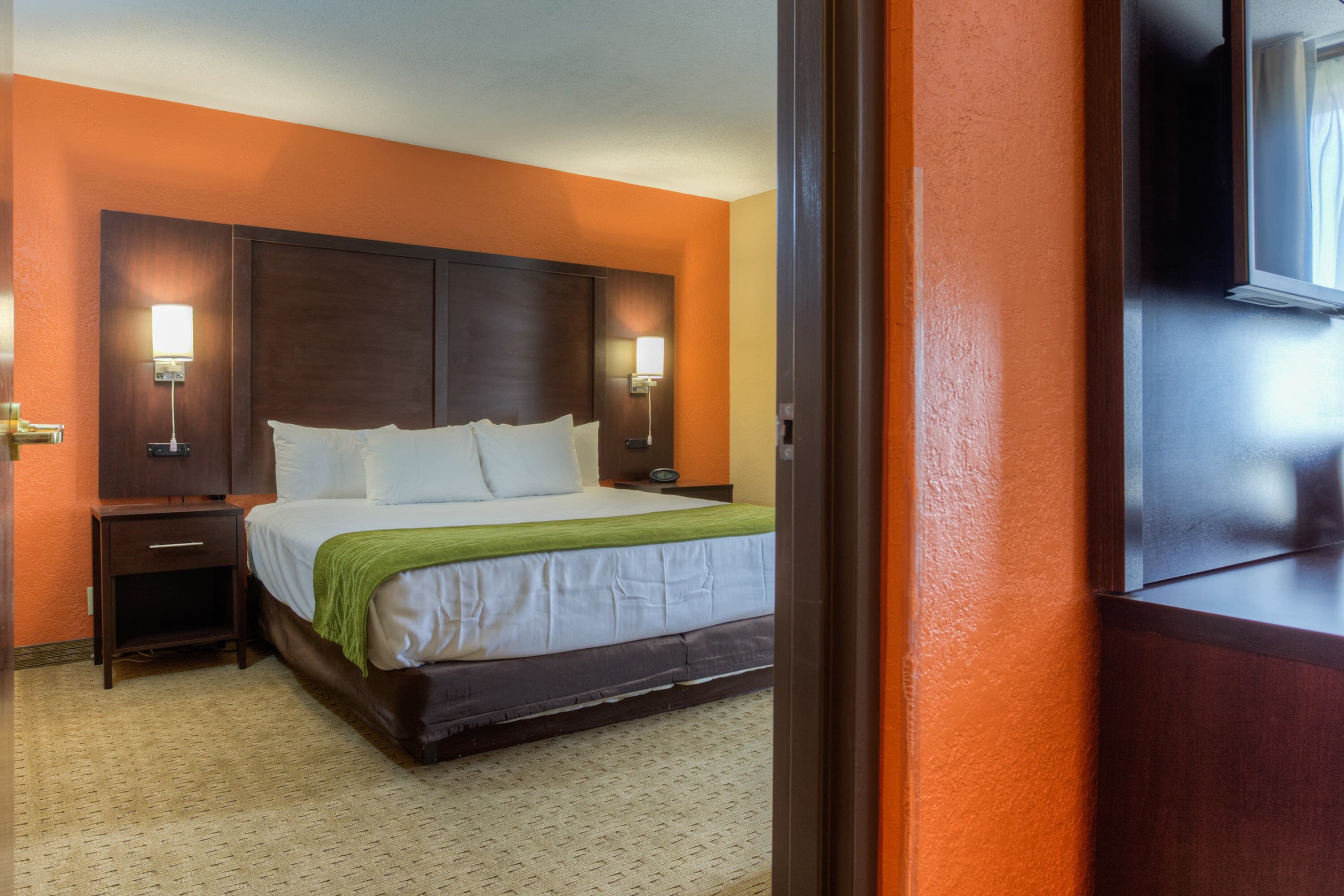 Comfort Inn & Suites Evansville Airport — 12