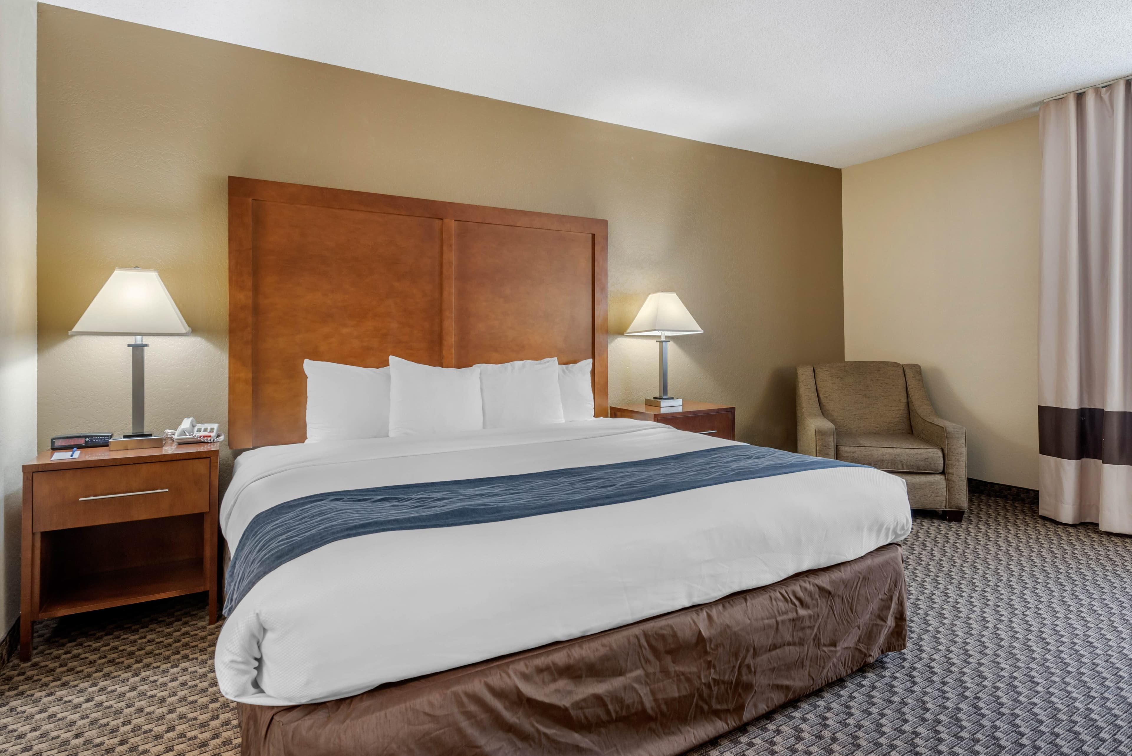 Comfort Inn Indianapolis South - Image 3