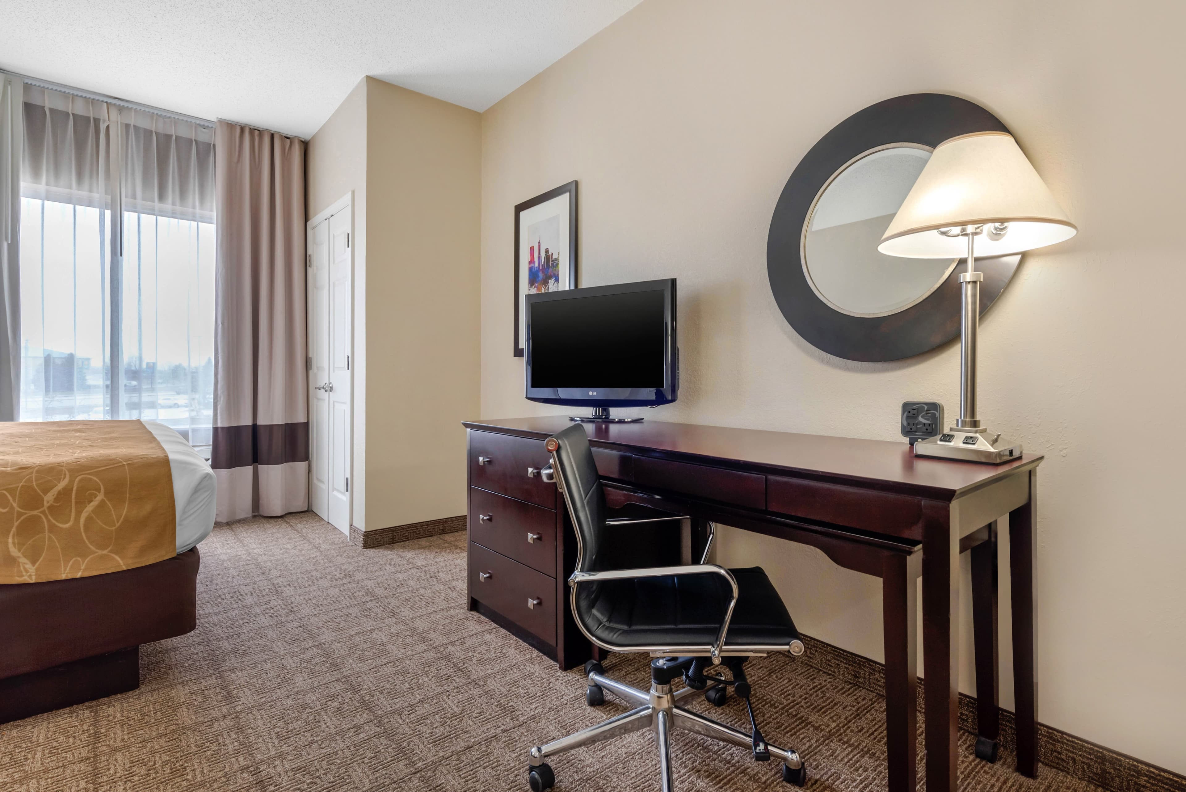 Comfort Suites Lafayette University Area - Image 5