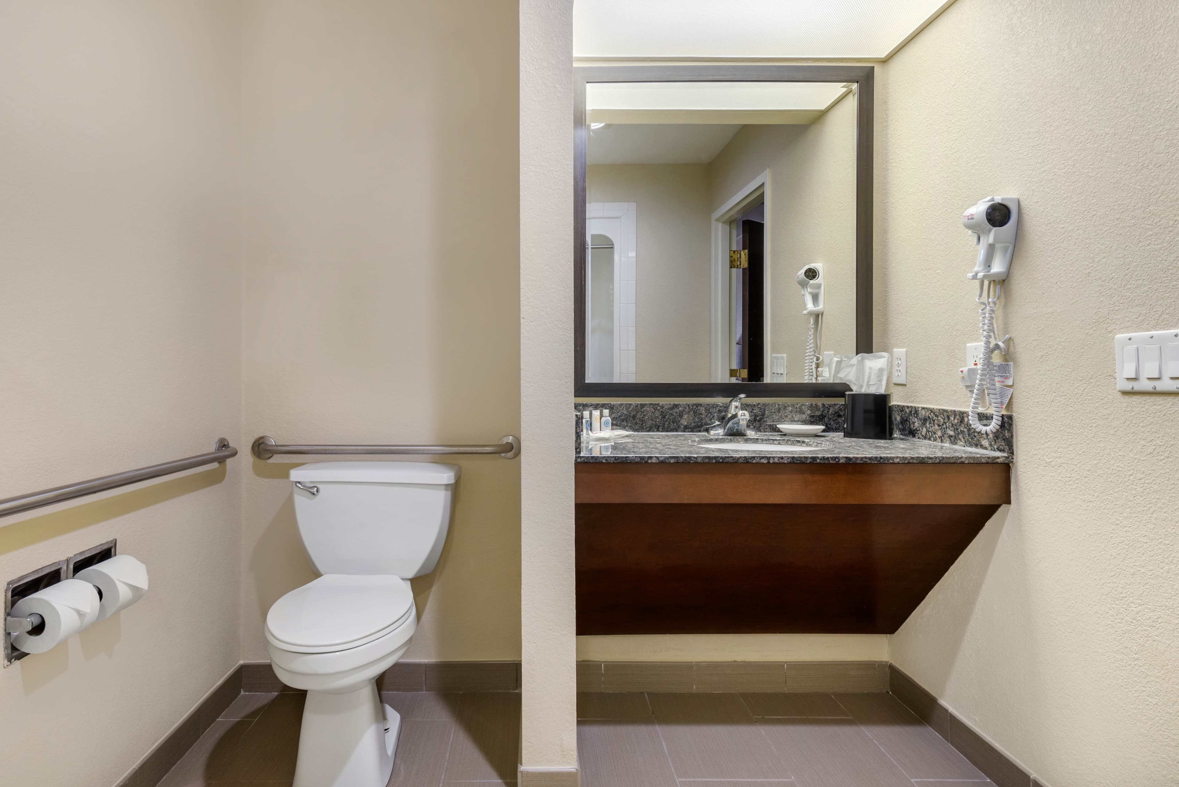 Comfort Suites Lafayette University Area — 22