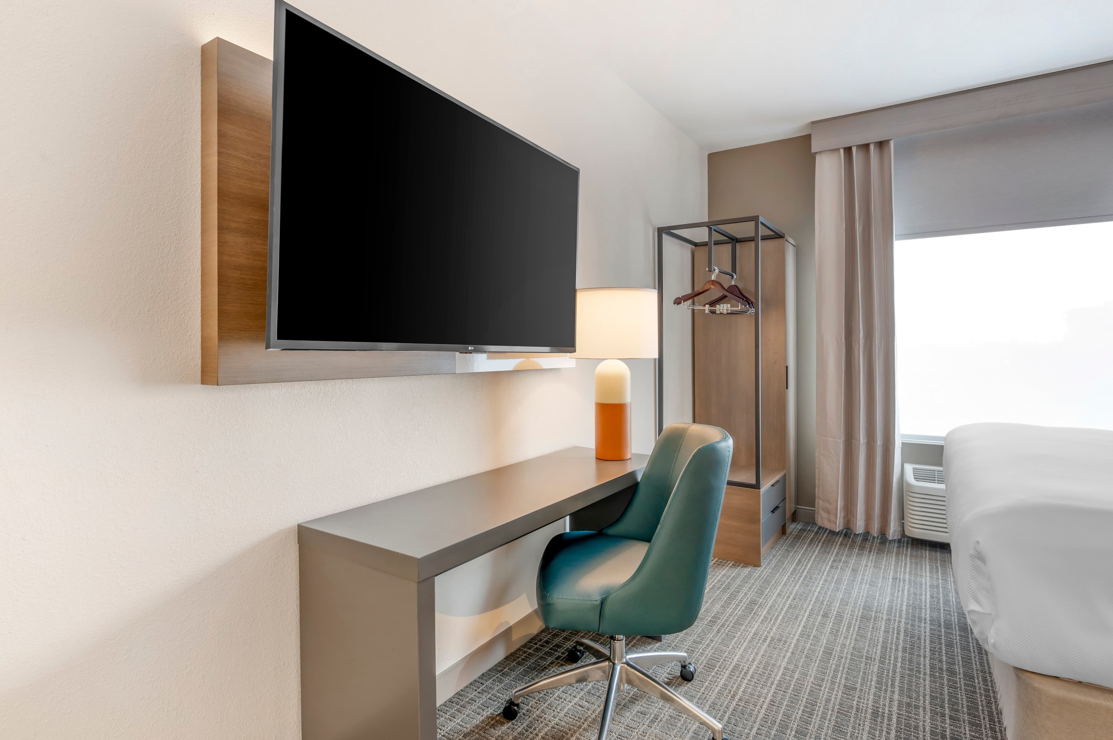 Comfort Suites Fort Wayne - Southwest — 6