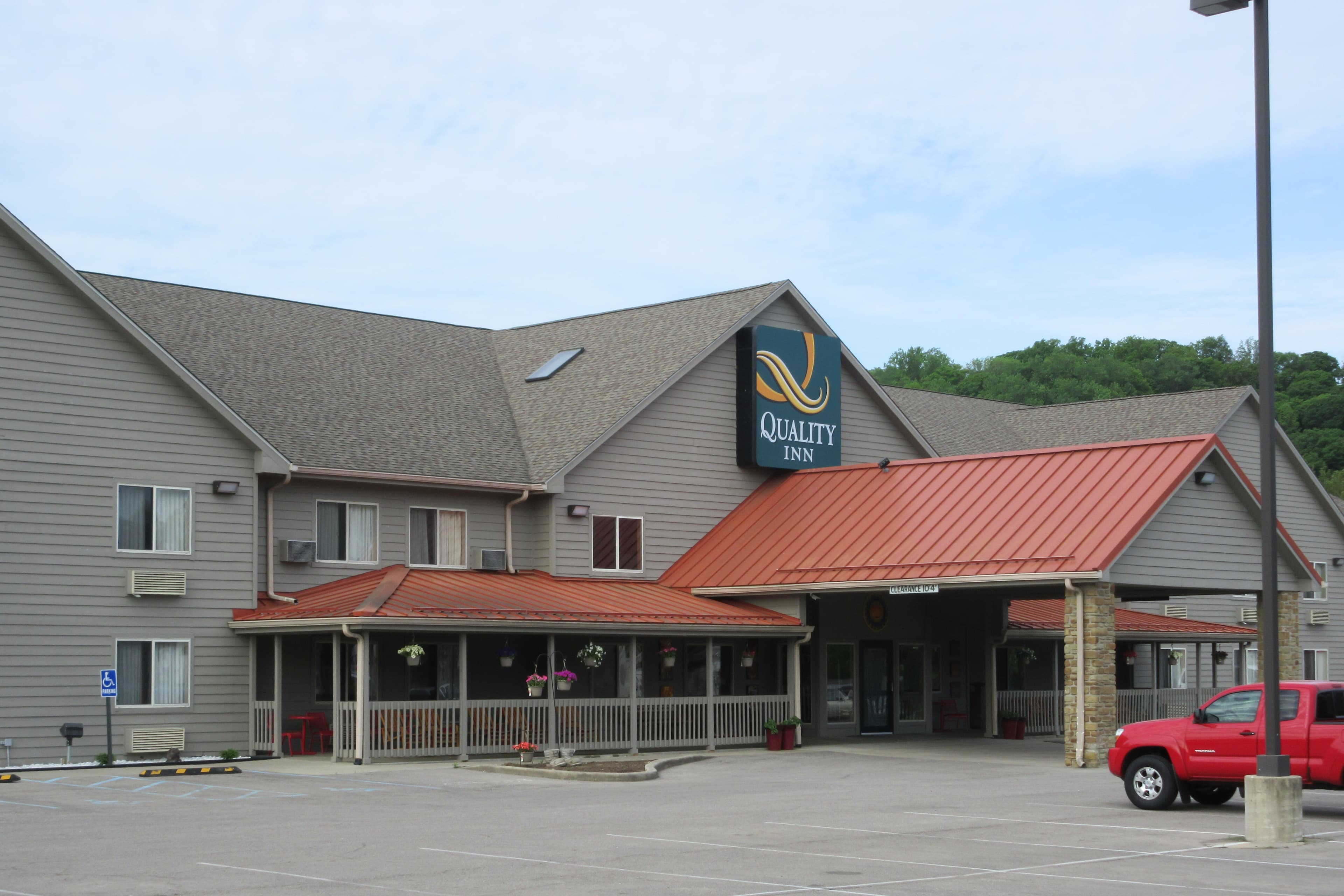 Quality Inn Nashville - Bloomington - Image 1