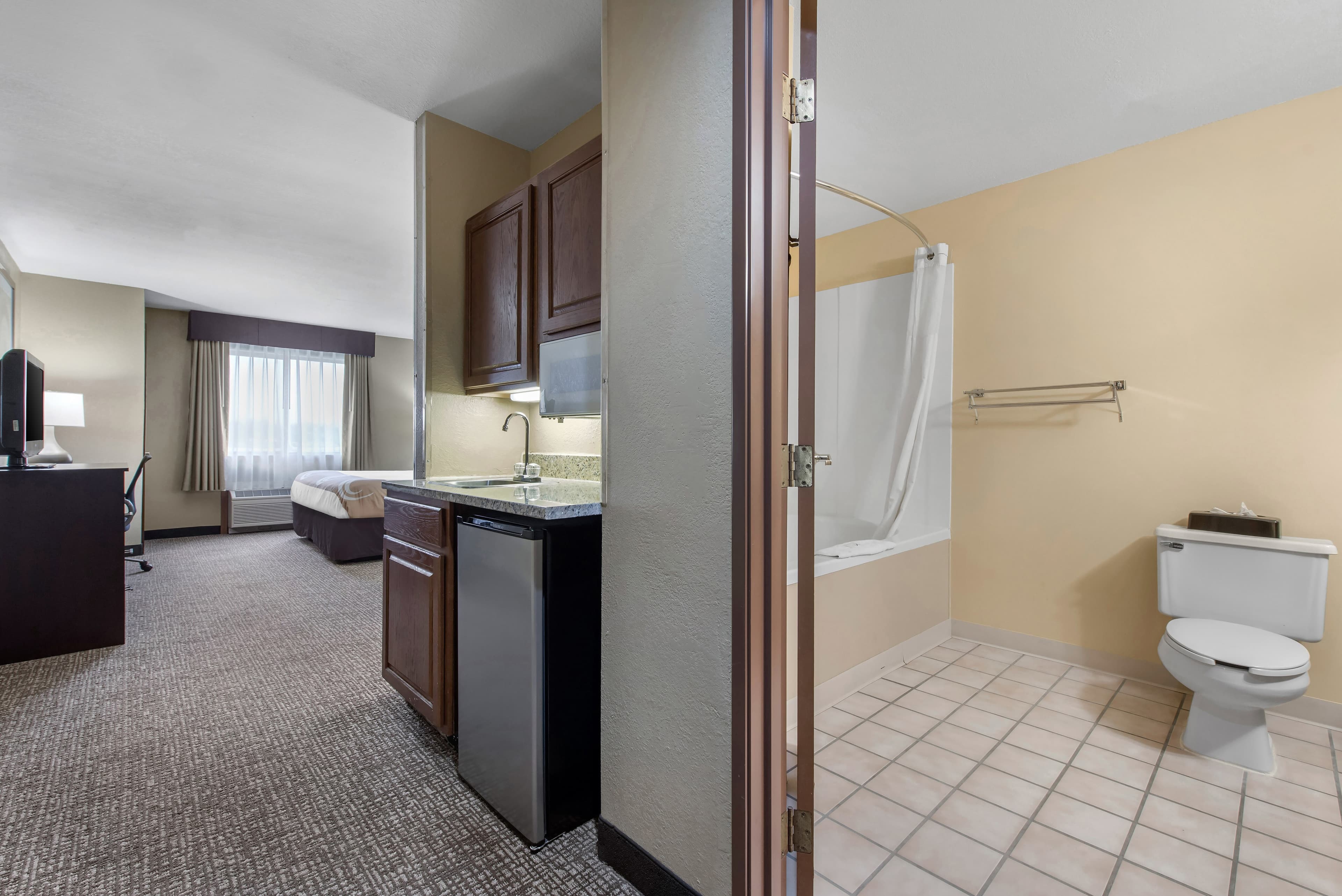 Quality Inn & Suites Lebanon I-65 — 13