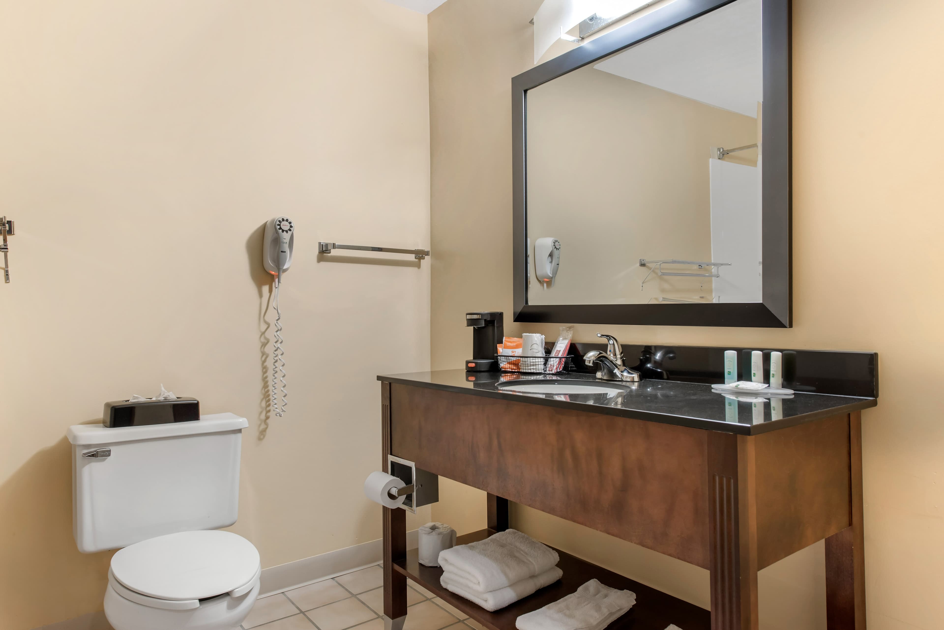 Quality Inn & Suites Lebanon I-65 — 28