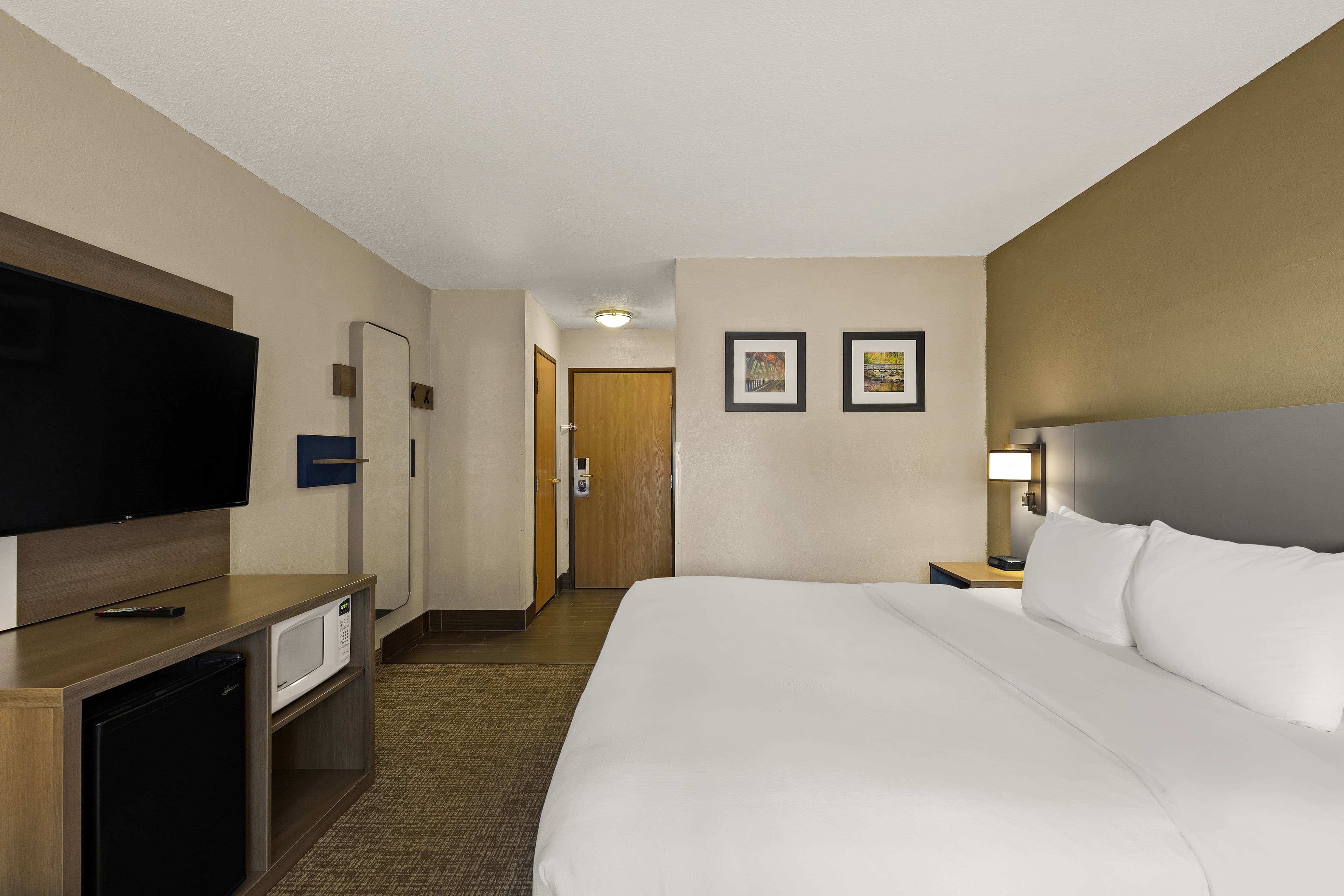 Comfort Inn Huntington Near University - Image 4