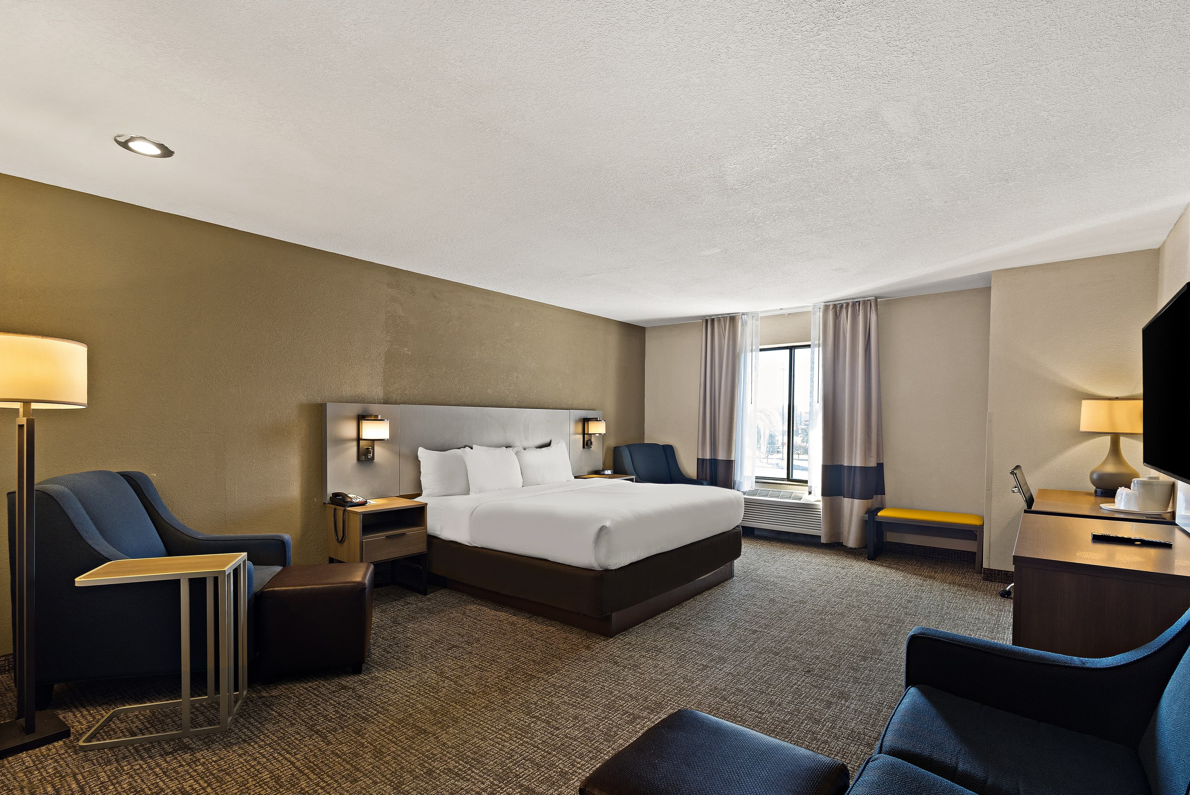 Comfort Inn Huntington Near University — 26