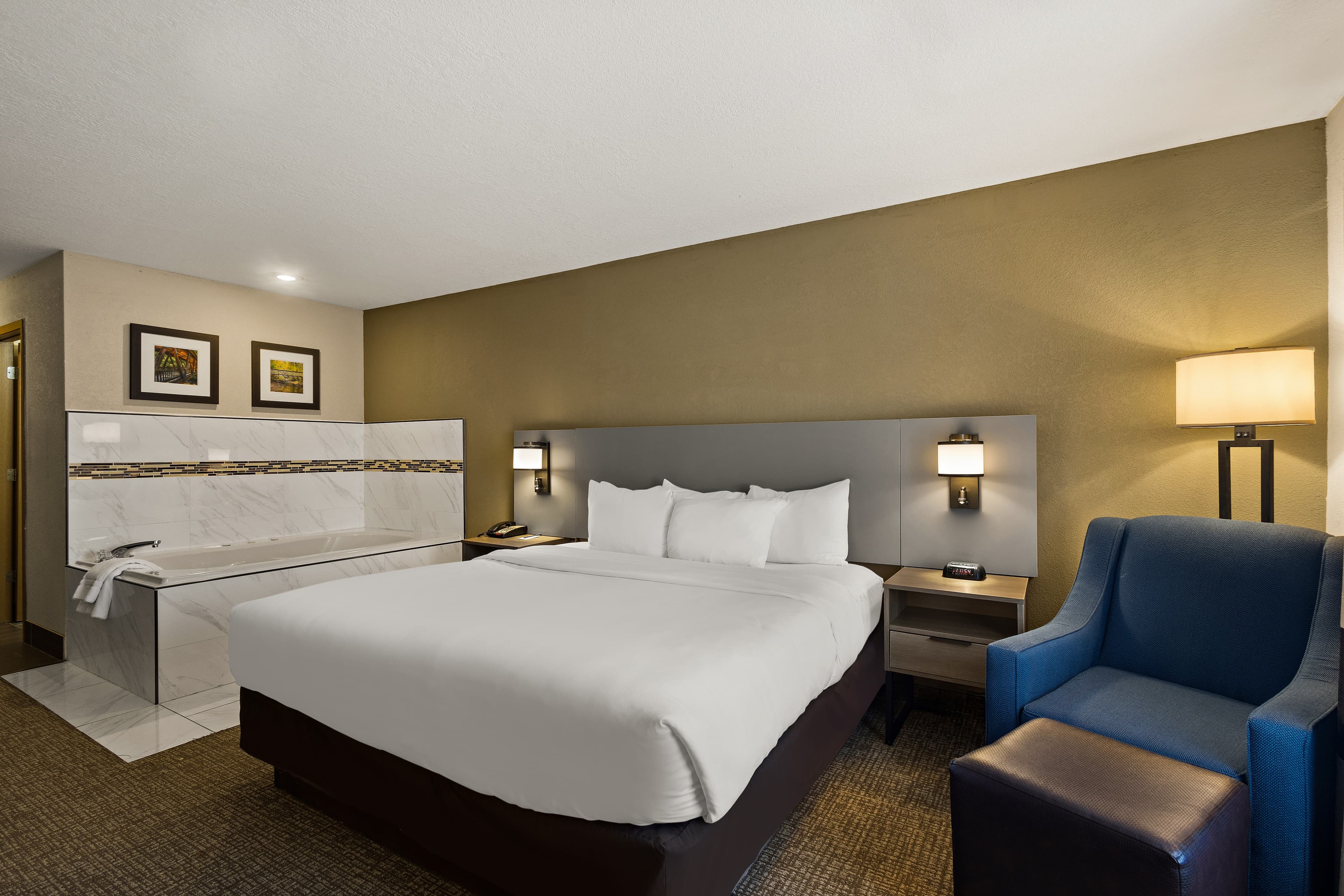 Comfort Inn Huntington Near University — 23