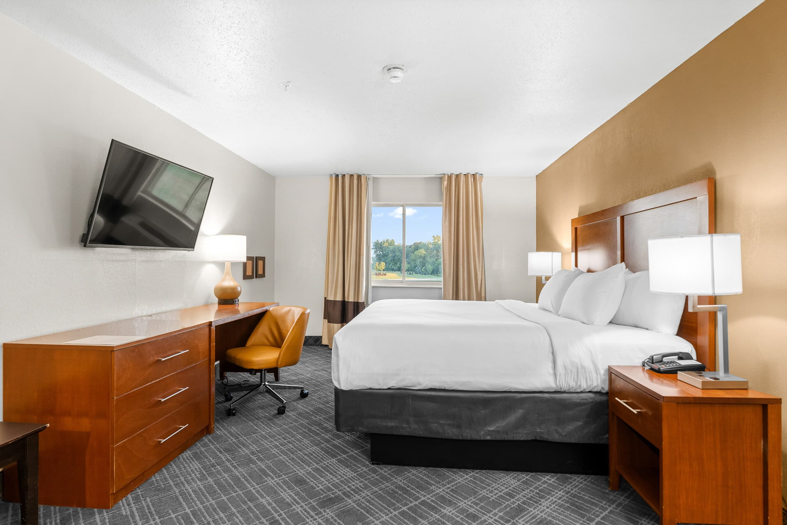Comfort Inn Hobart-Merrillville - Image 2