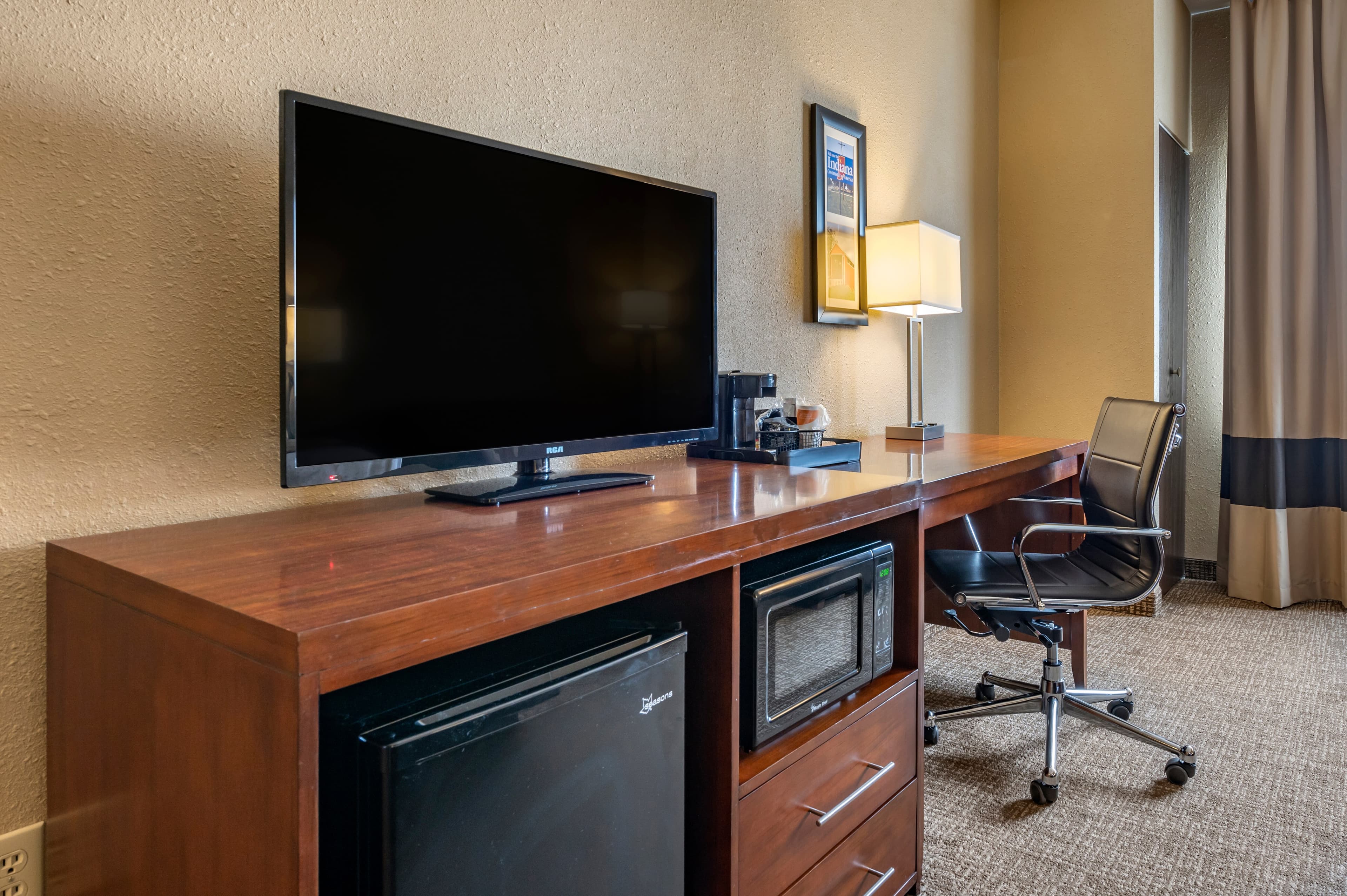 Comfort Inn Shelbyville North - Image 5