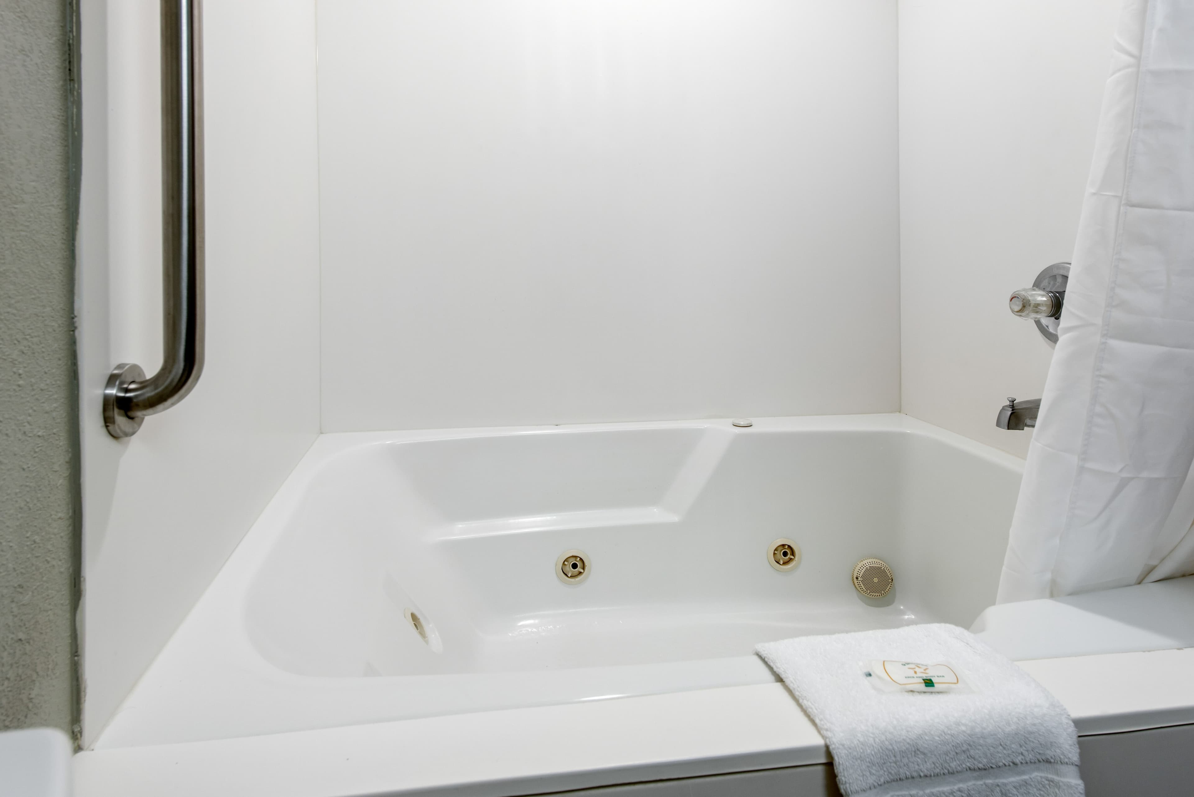 Quality Inn & Suites Brownsburg - Indianapolis West — 33