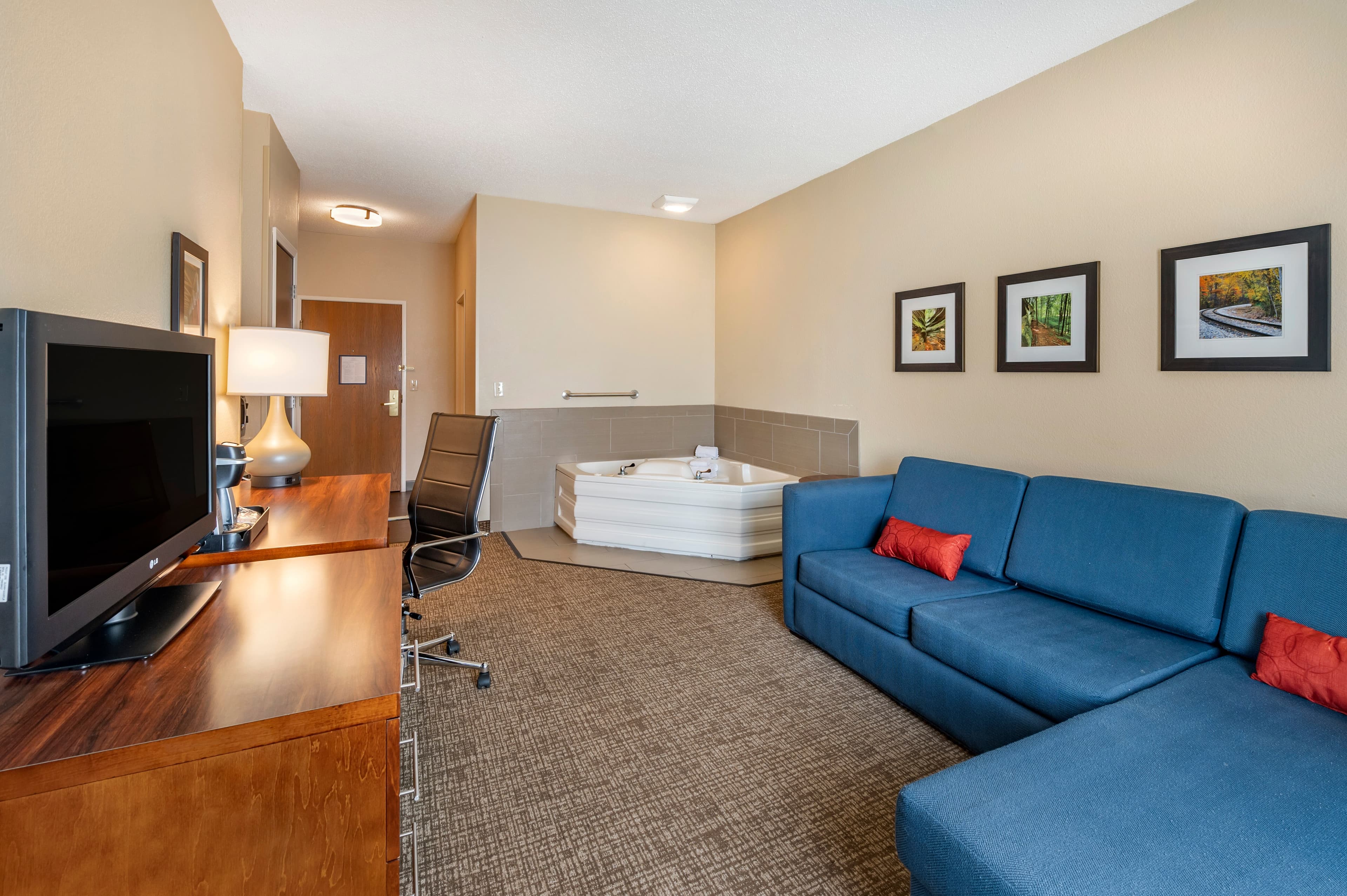 Comfort Inn La Porte — 40