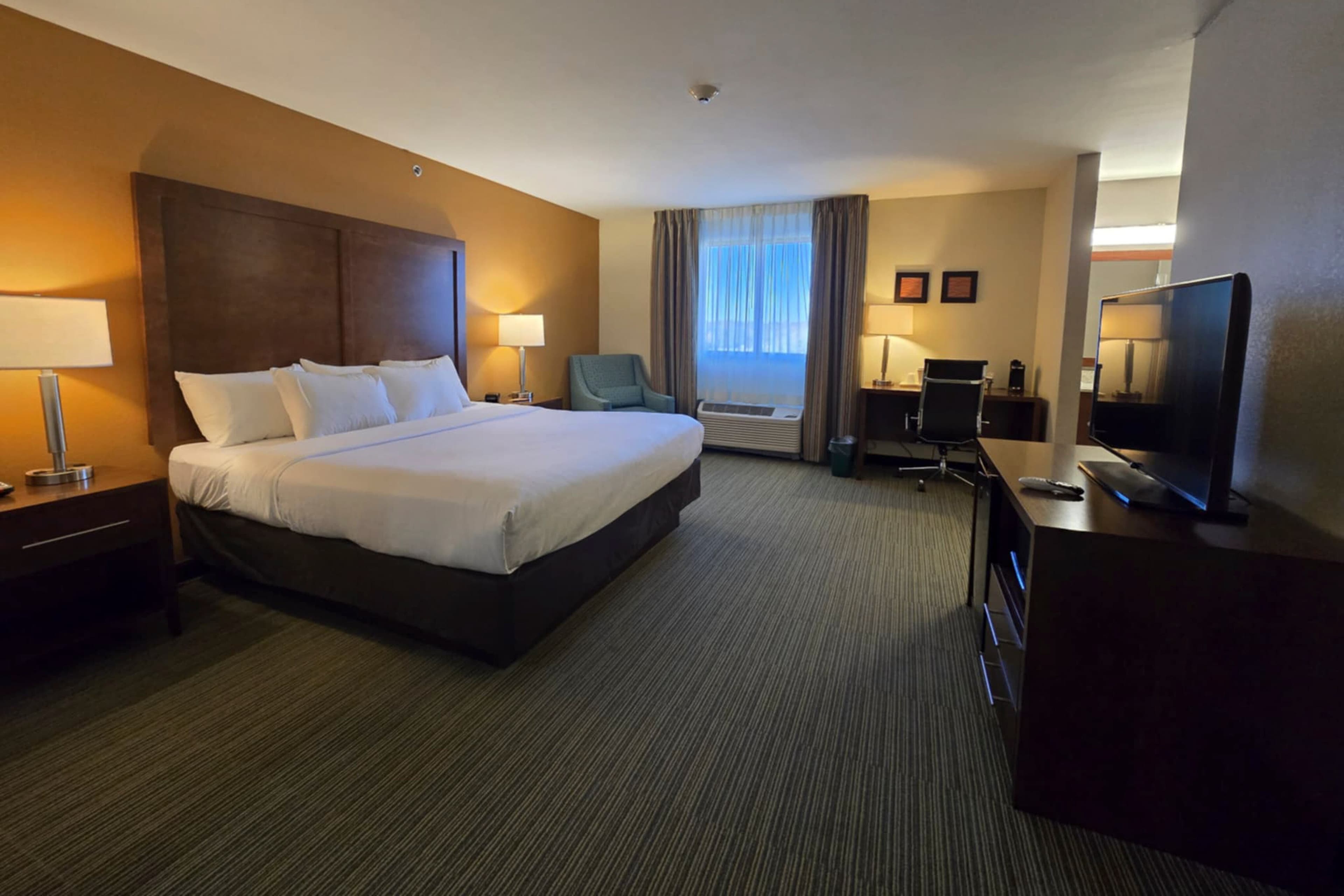 Comfort Inn Ferdinand — 6