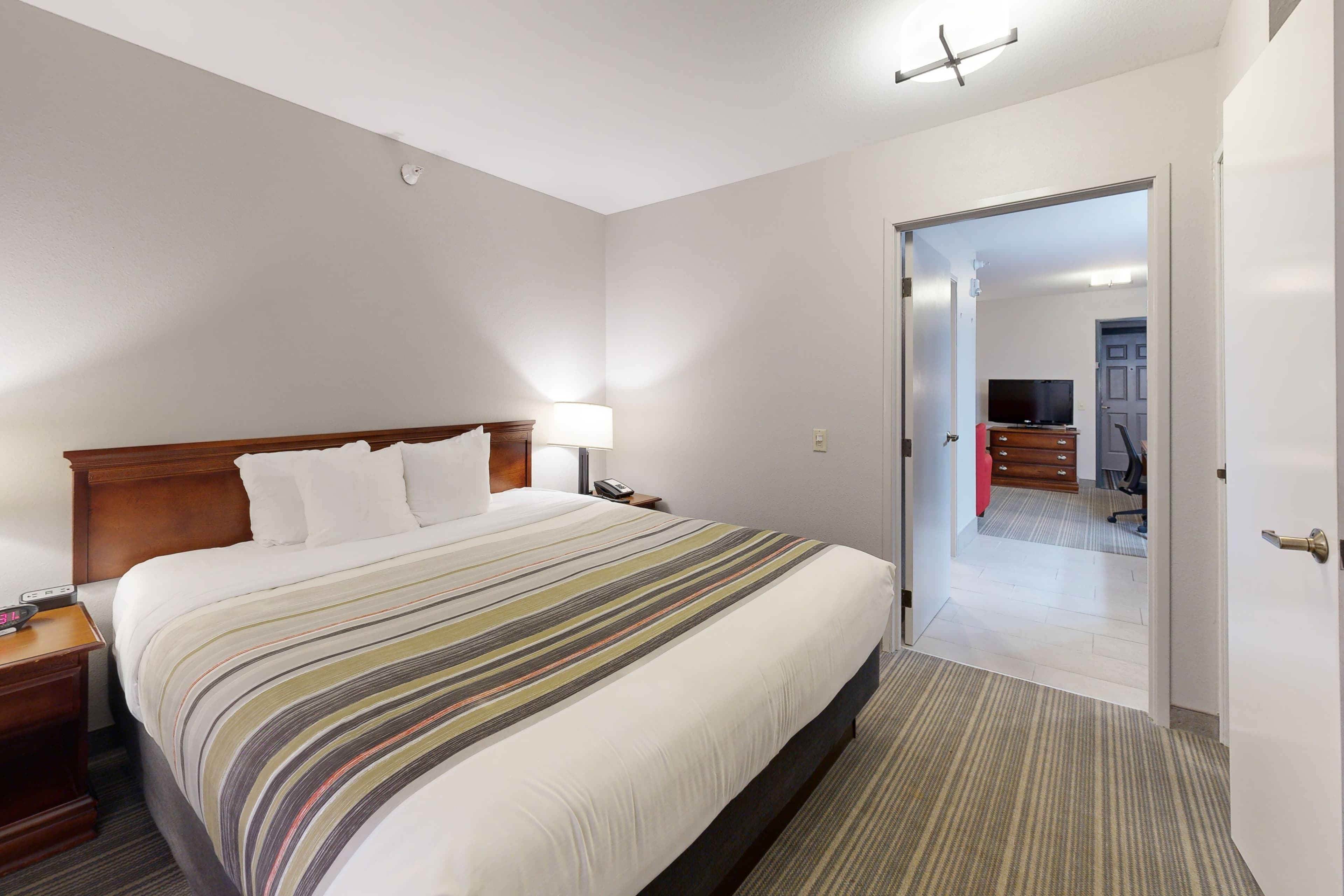 Country Inn & Suites by Radisson, Michigan City, IN — 12