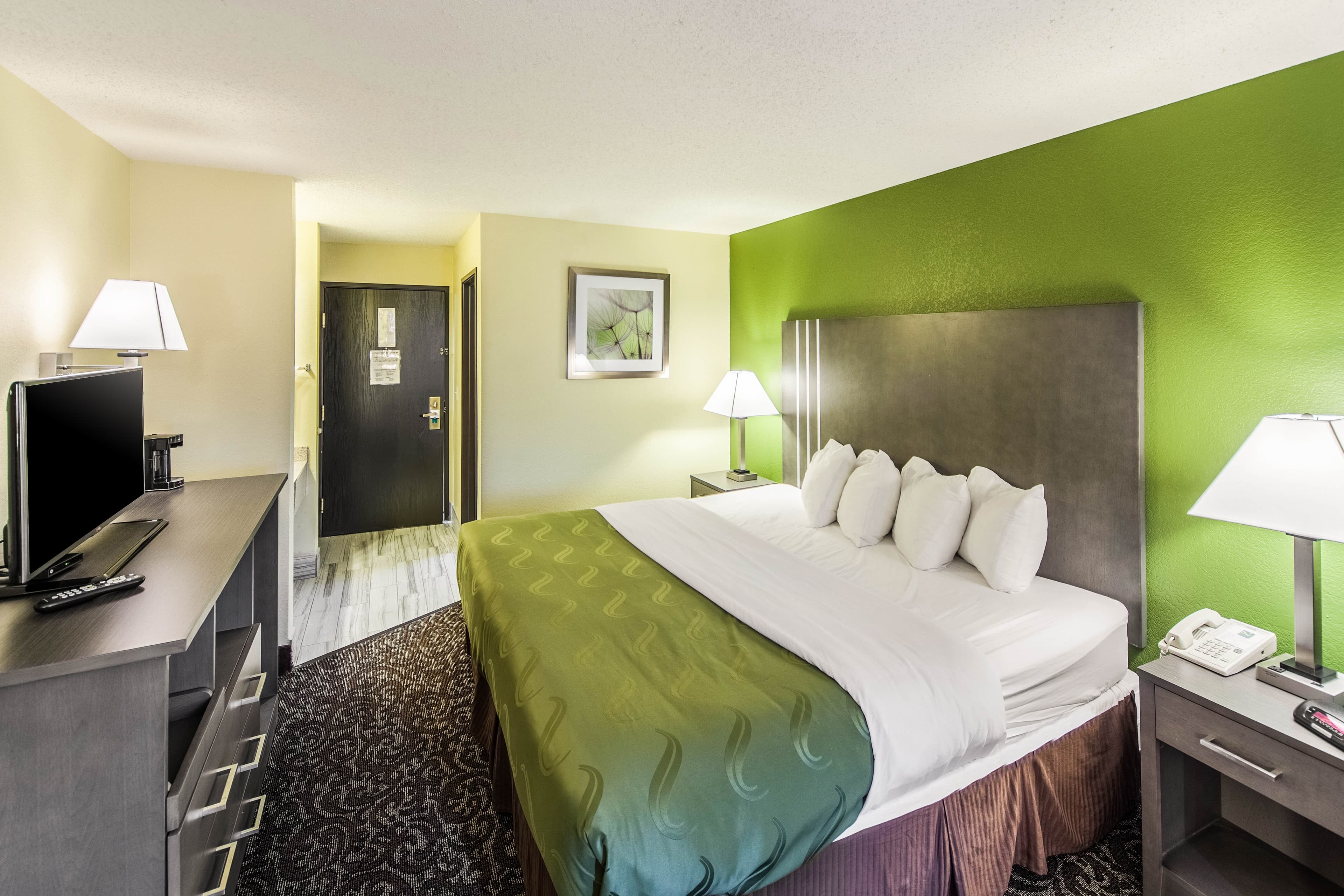 Quality Inn Decatur near US-224 - Image 3