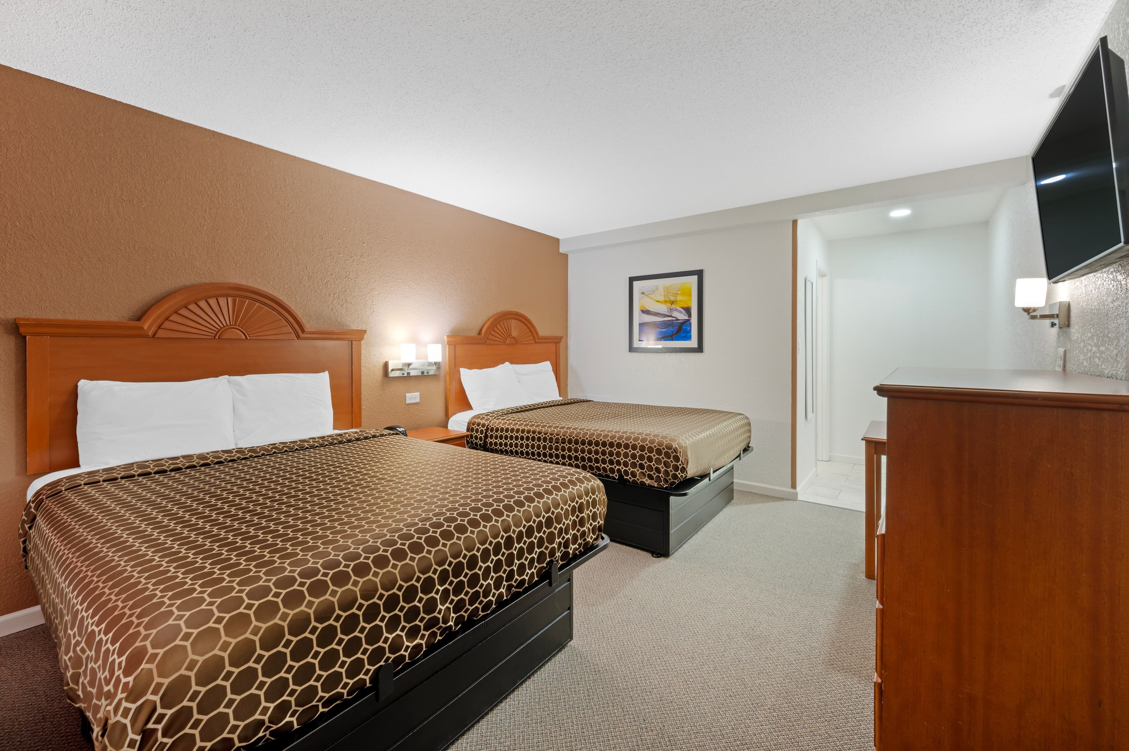 Rodeway Inn Terre Haute near University - Image 2