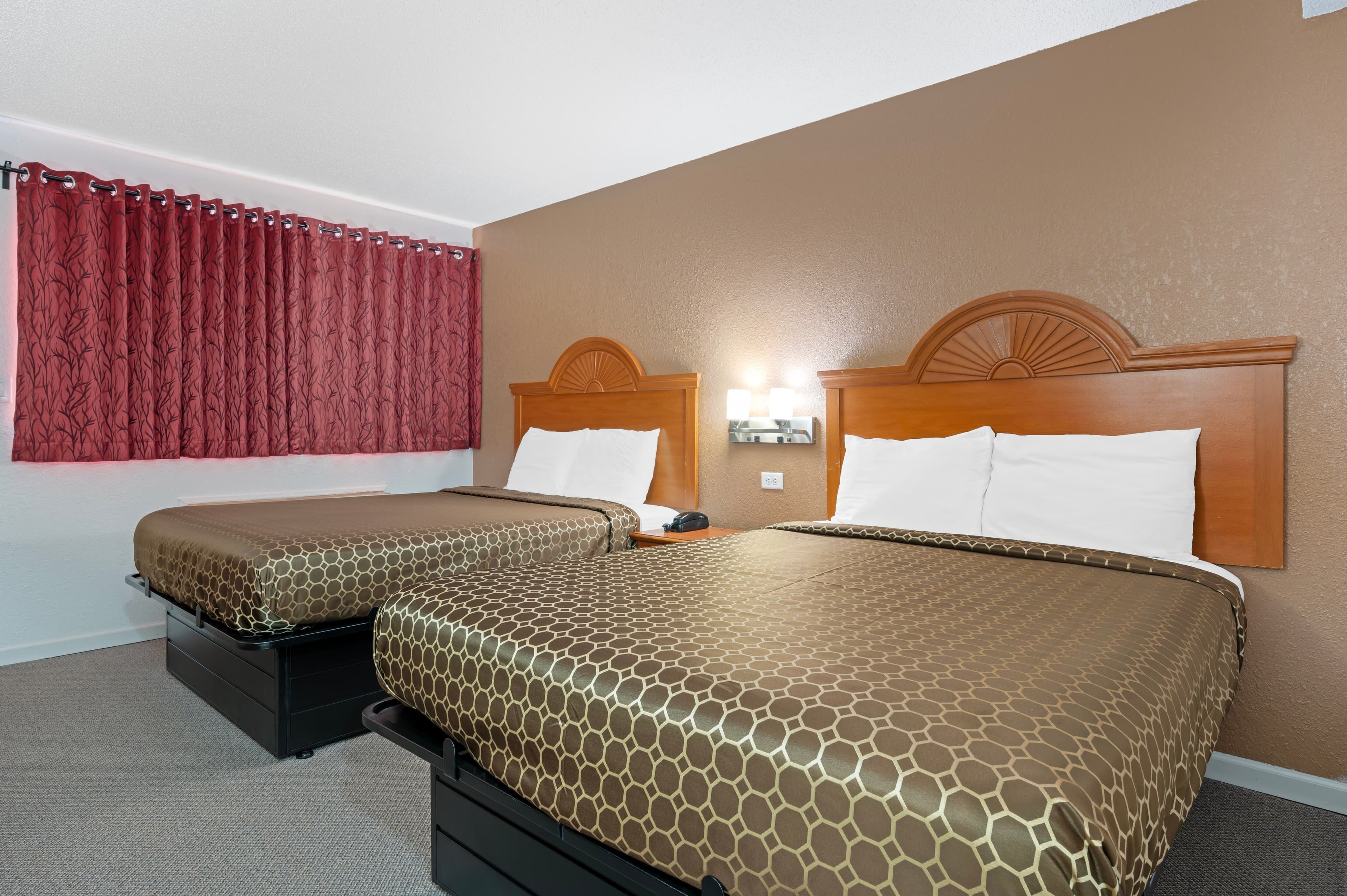 Rodeway Inn Terre Haute near University - Image 5