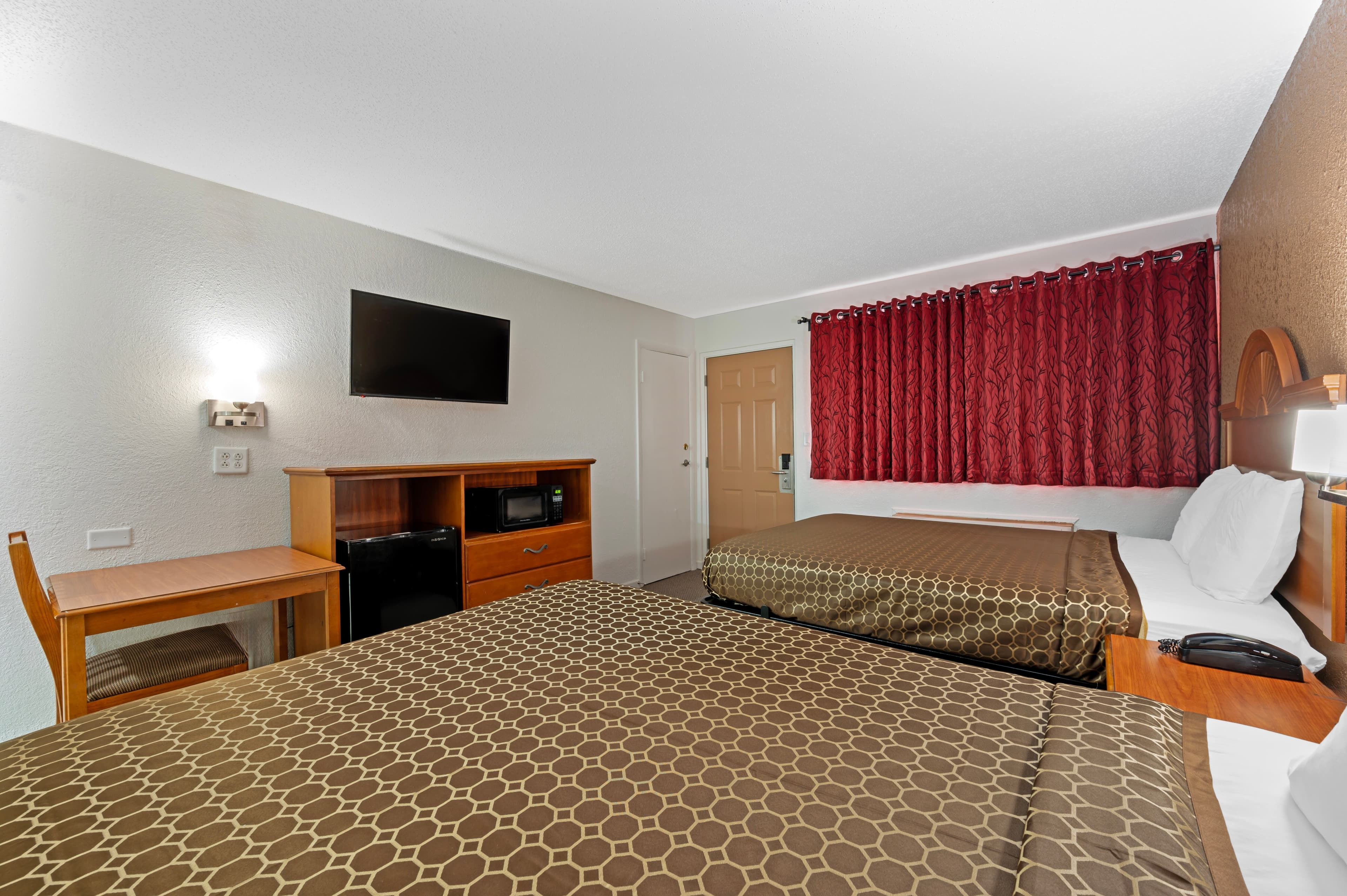 Rodeway Inn Terre Haute near University — 6