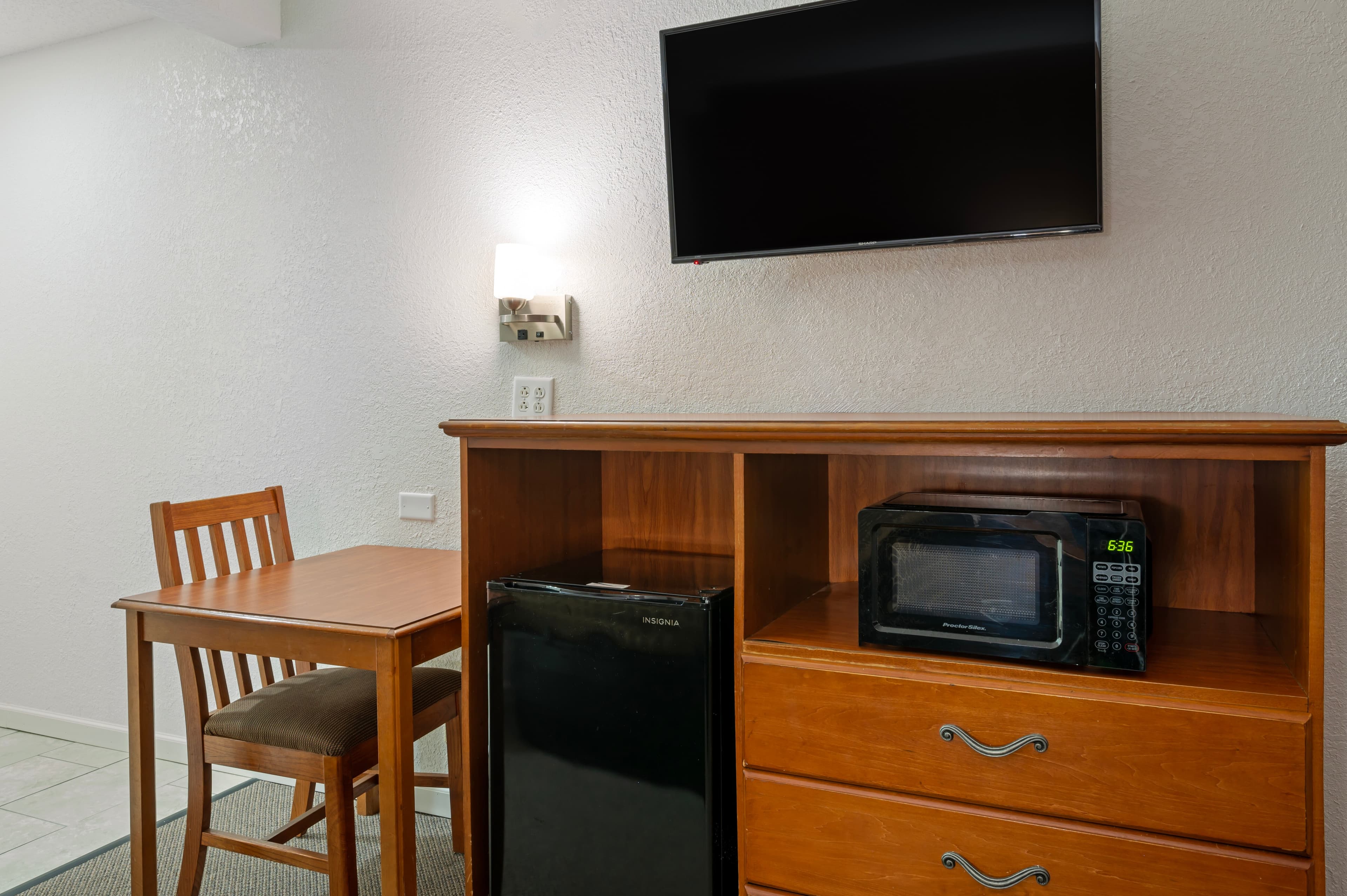 Rodeway Inn Terre Haute near University — 8