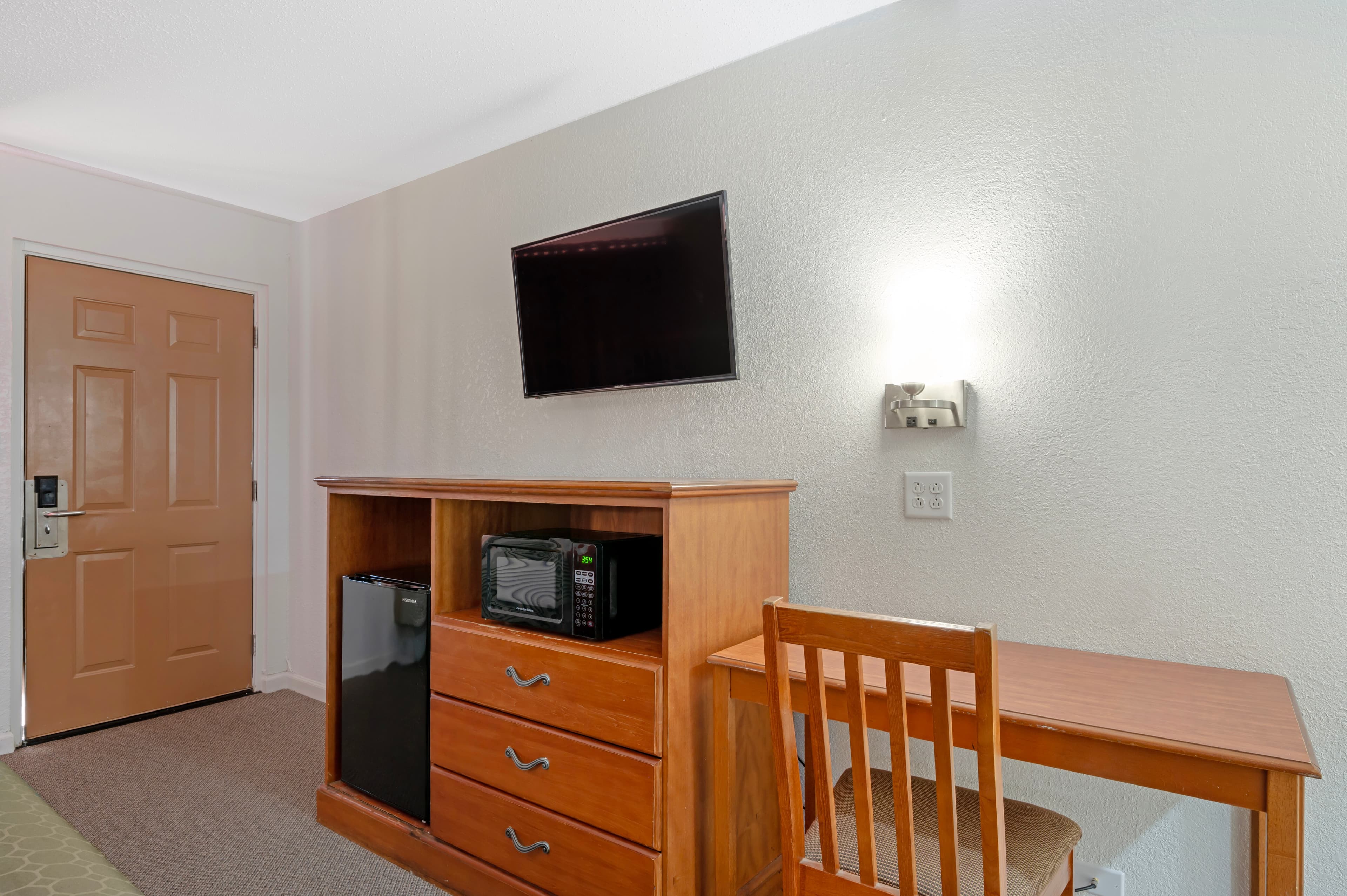Rodeway Inn Terre Haute near University — 17