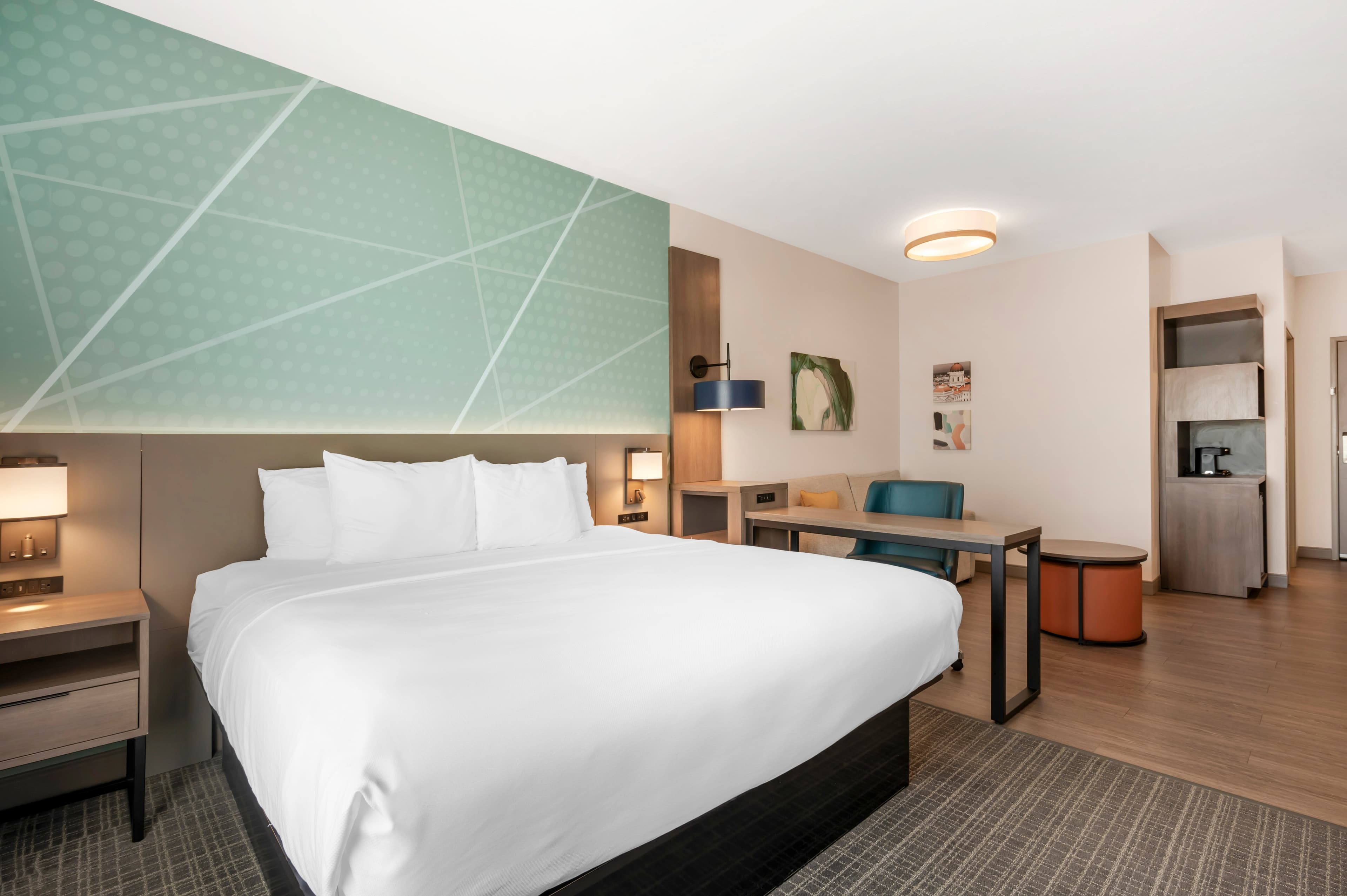 Comfort Suites Richmond East — 10