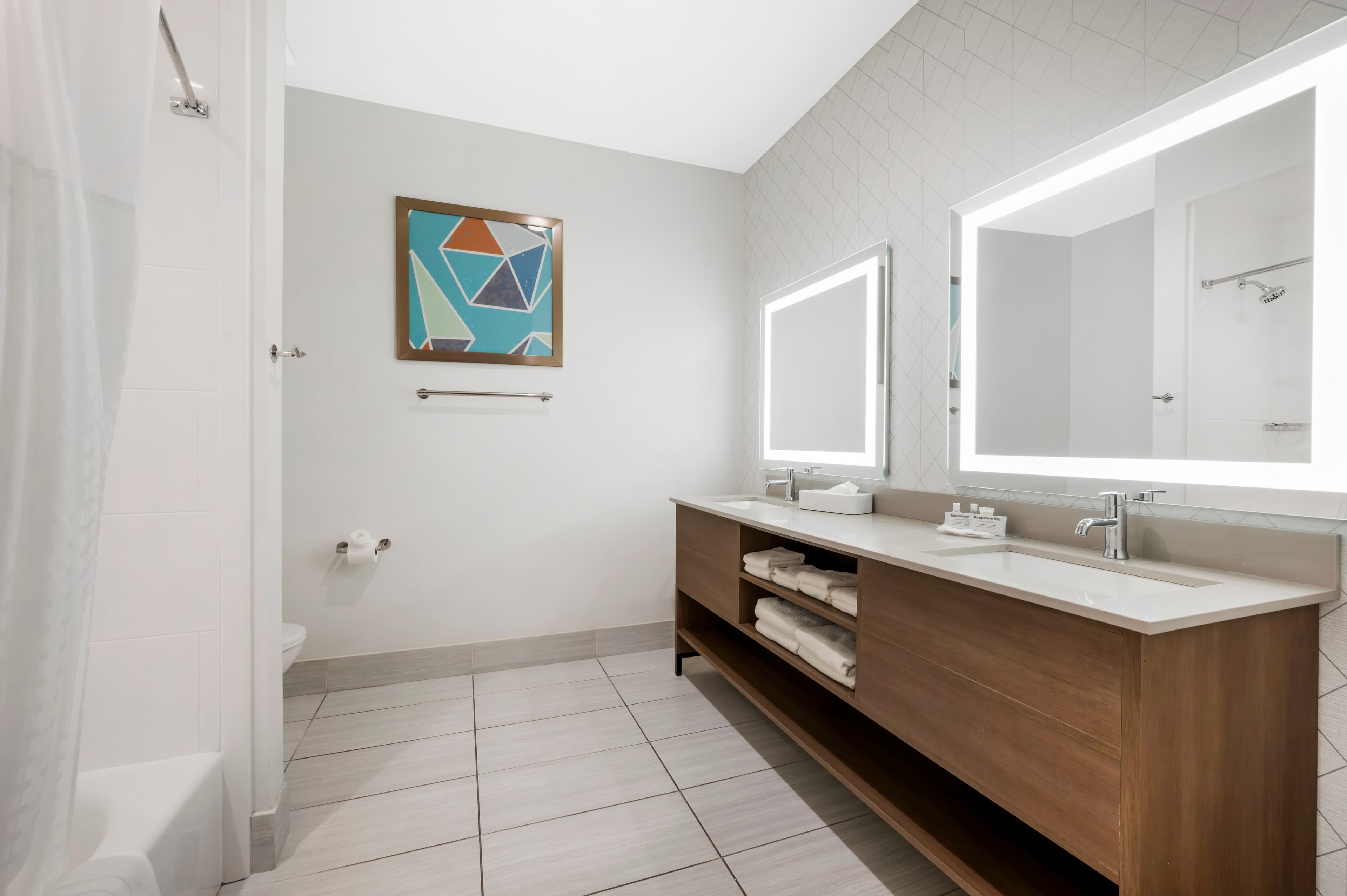 Comfort Suites Richmond East — 17