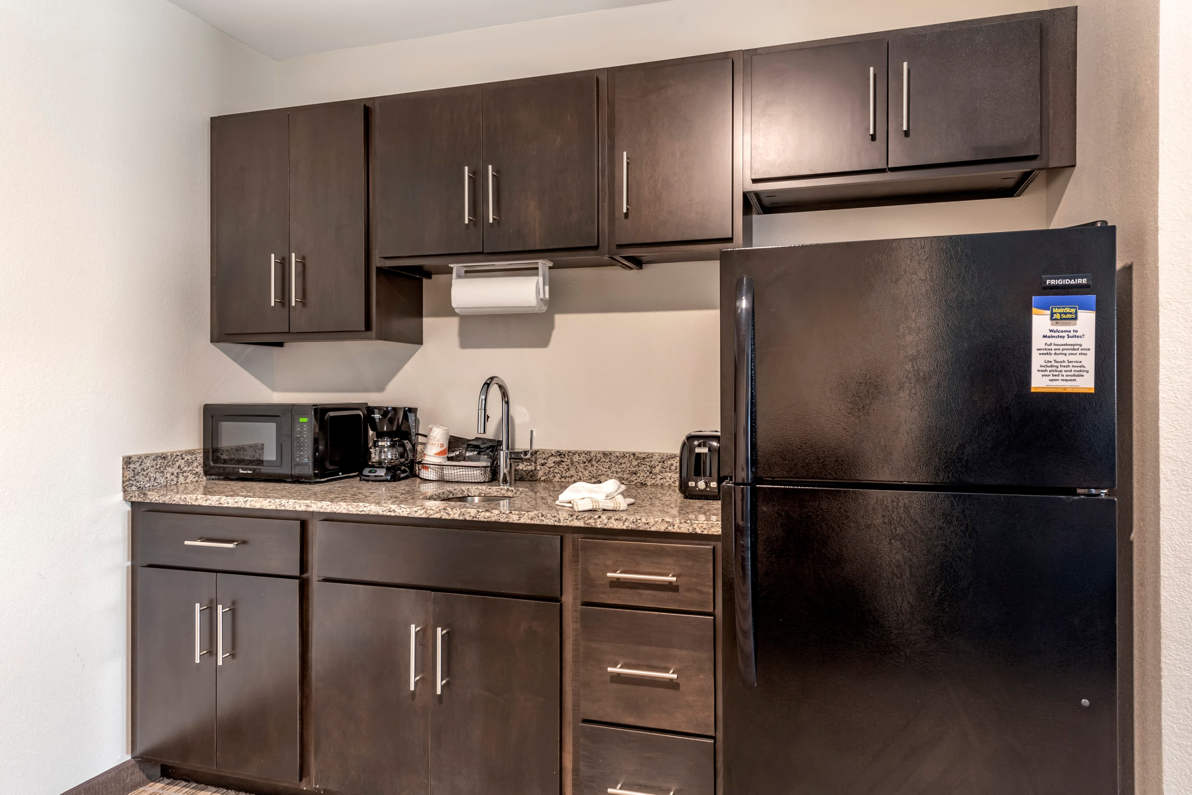 MainStay Suites Newberry - Crane — 10