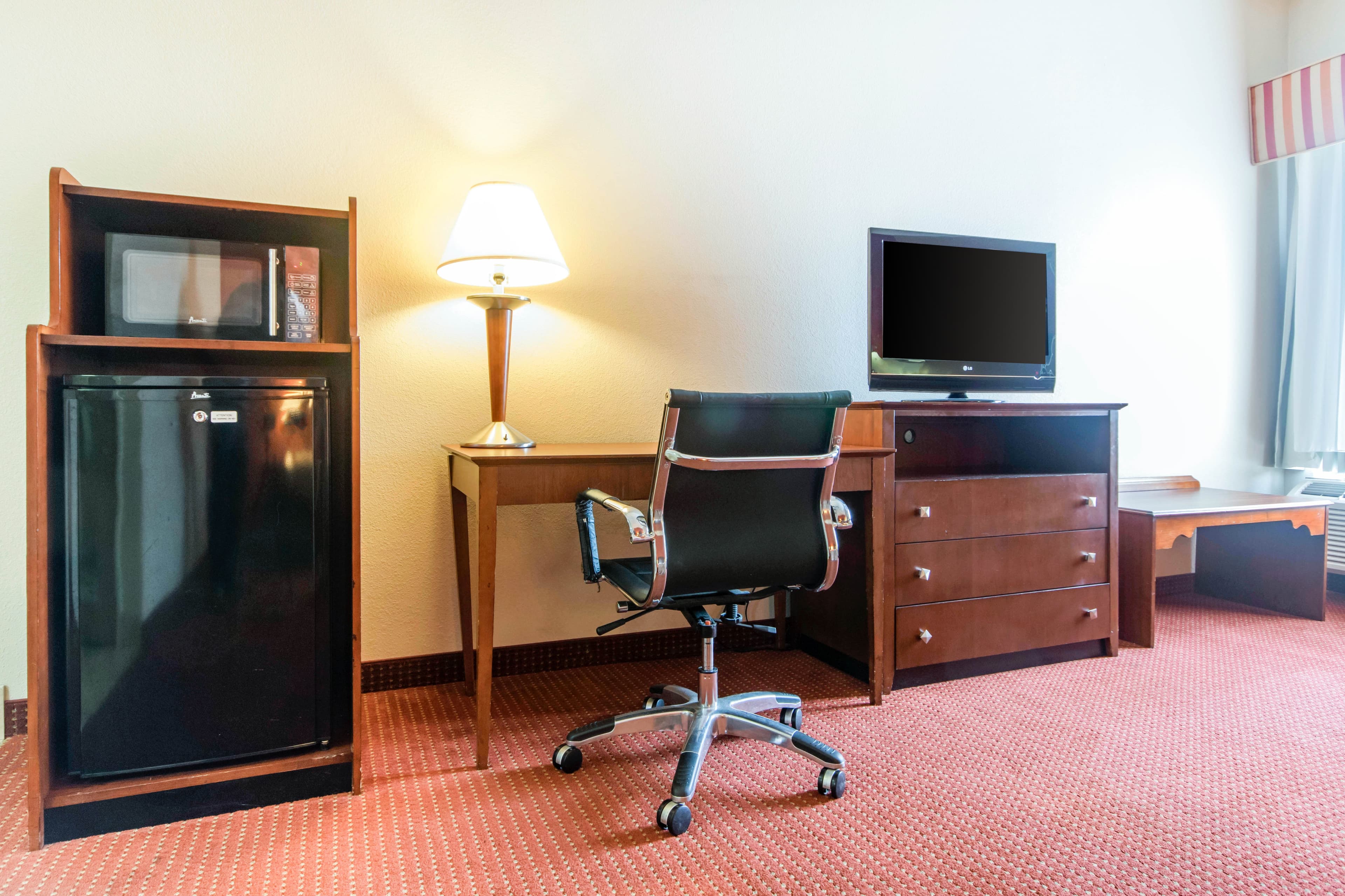 Quality Inn & Suites Lawrenceburg — 9