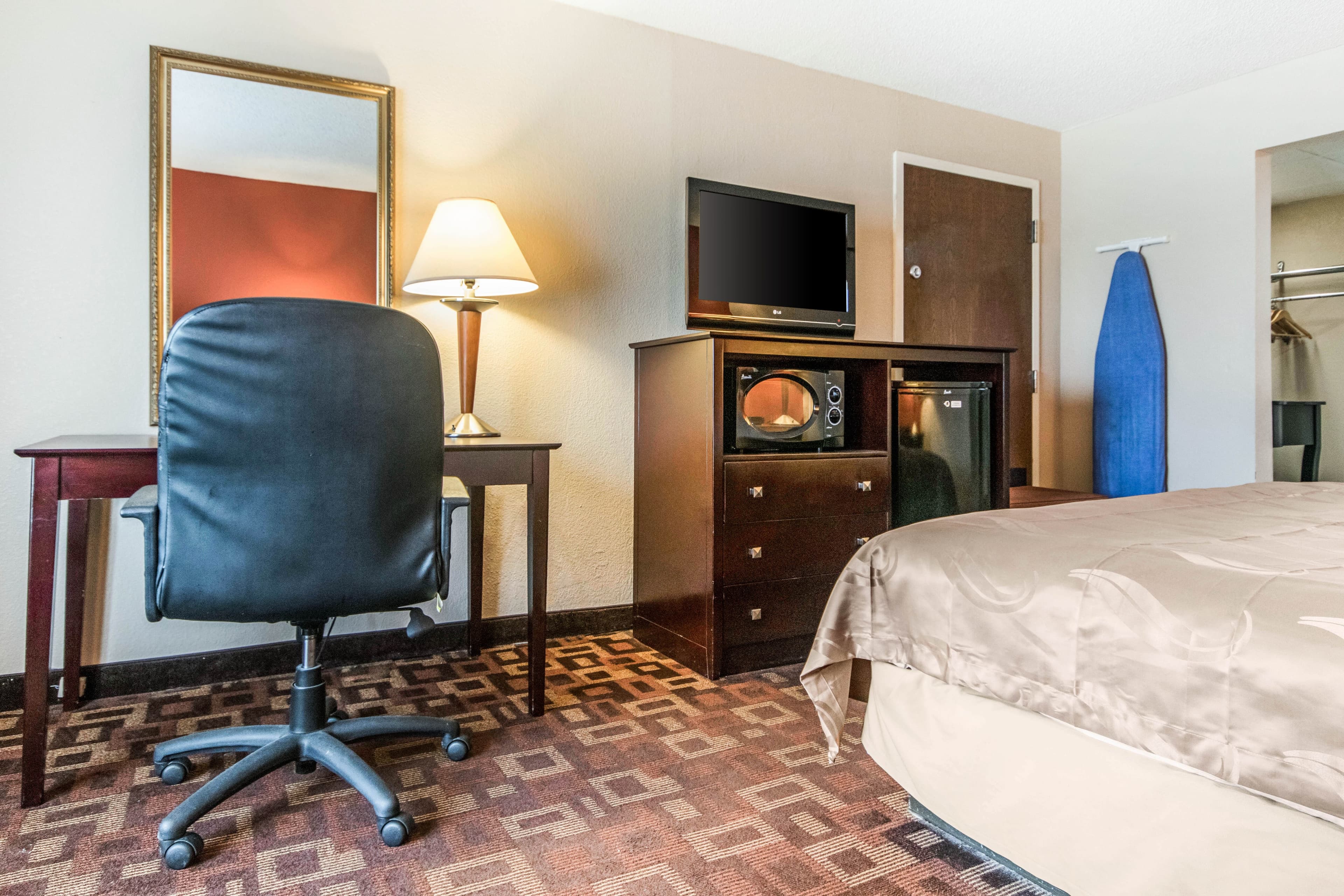 Quality Inn & Suites Lawrenceburg — 16