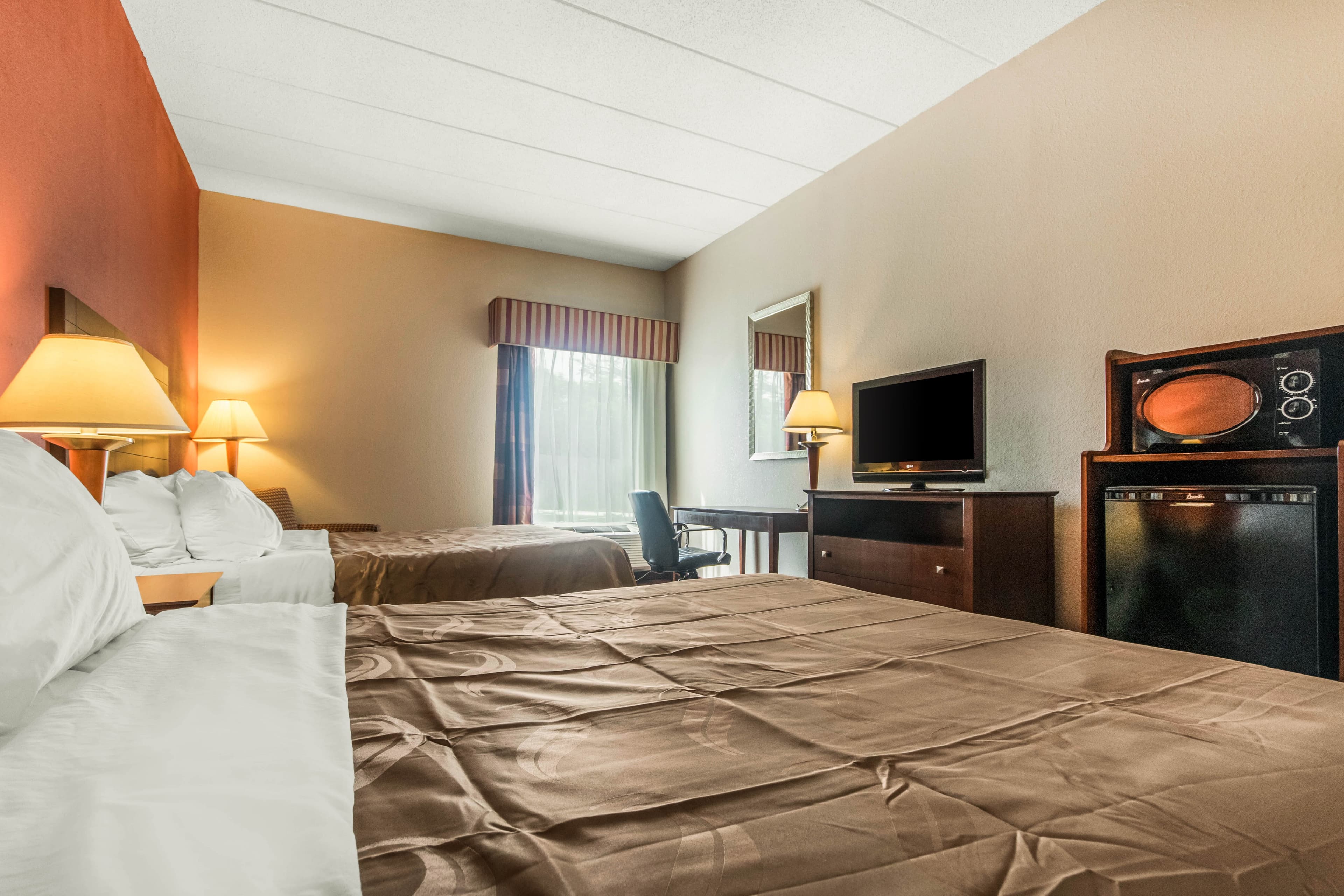 Quality Inn & Suites Lawrenceburg — 14