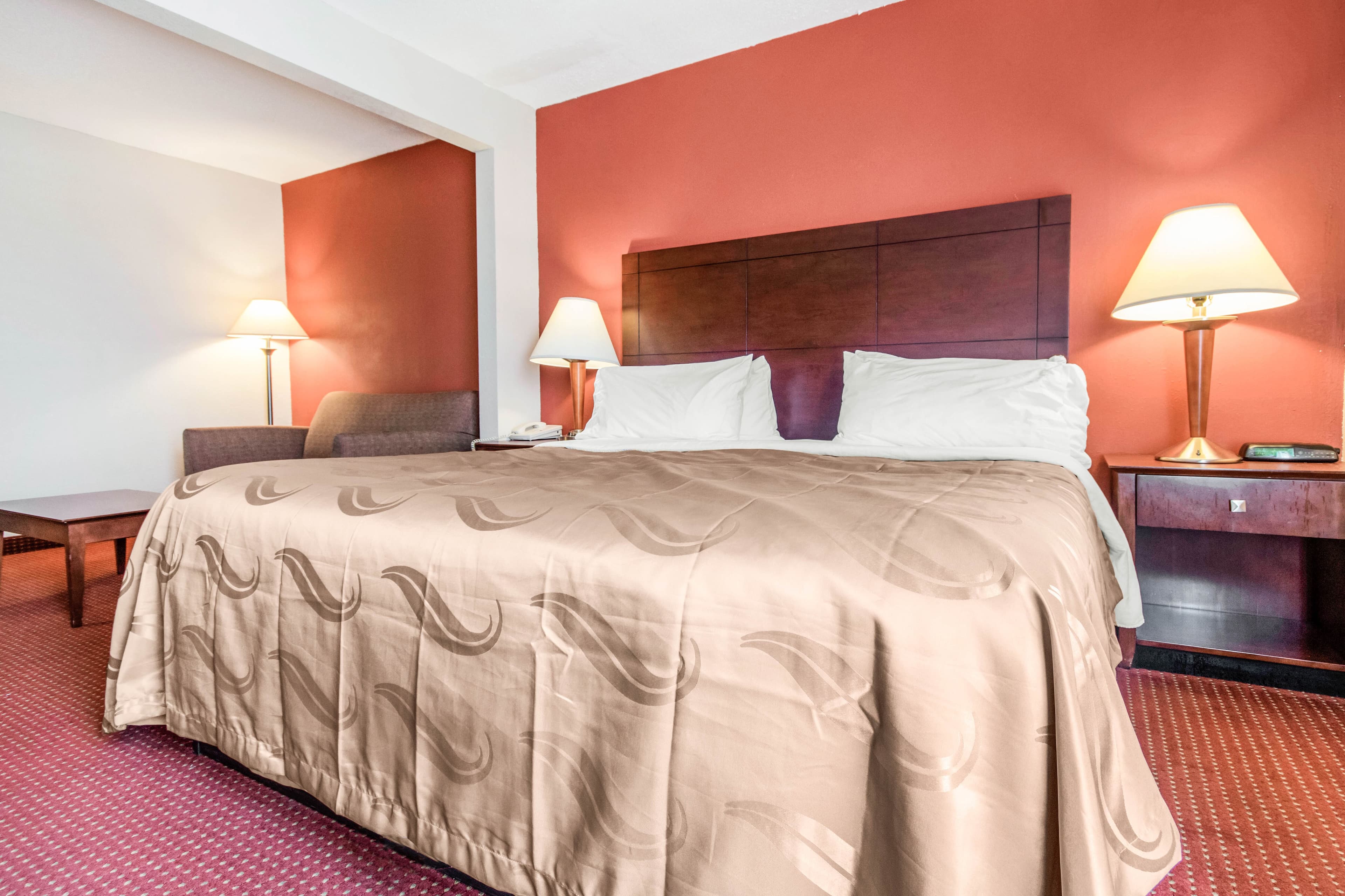 Quality Inn & Suites Lawrenceburg - Image 2