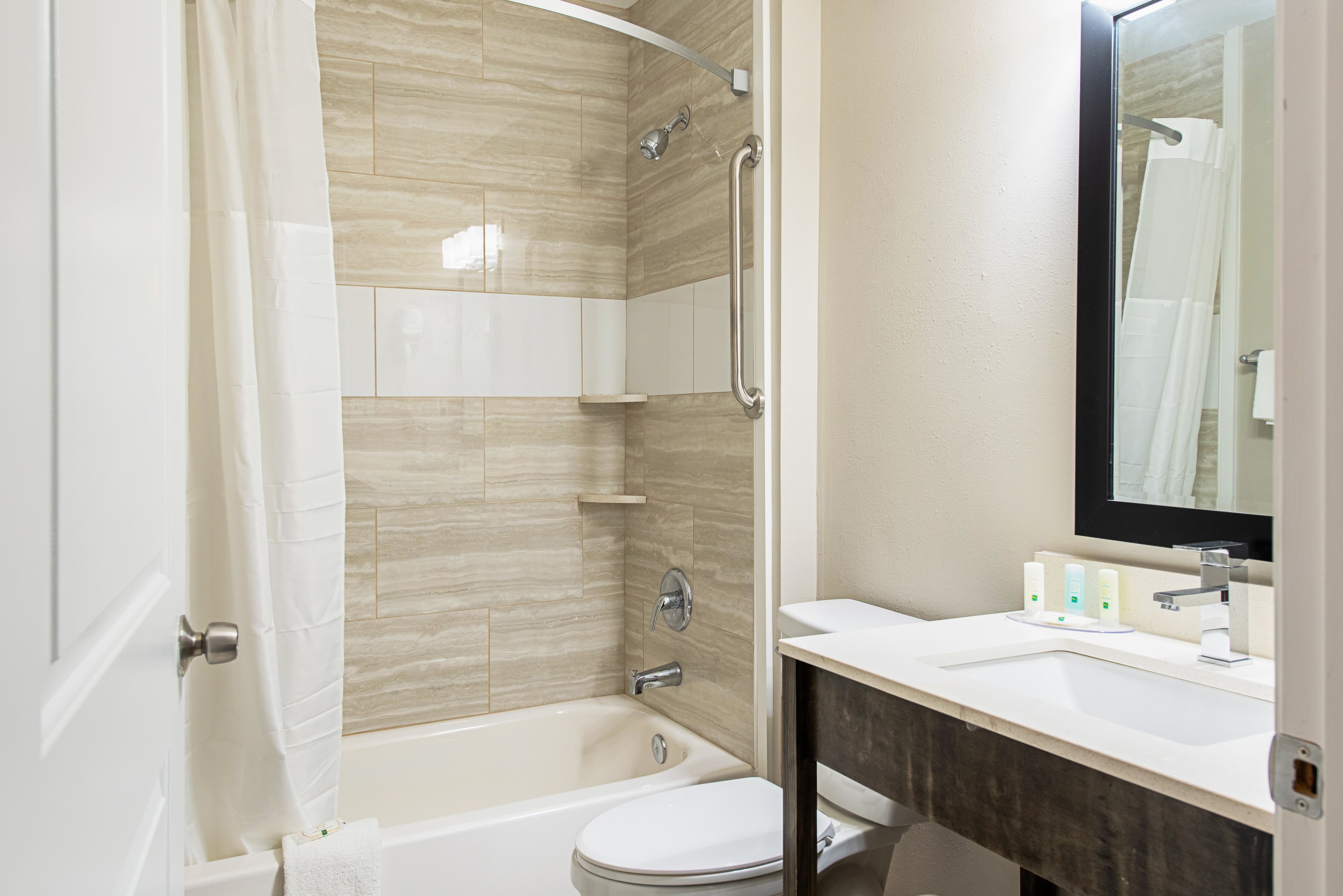 Quality Inn Mishawaka - South Bend — 13