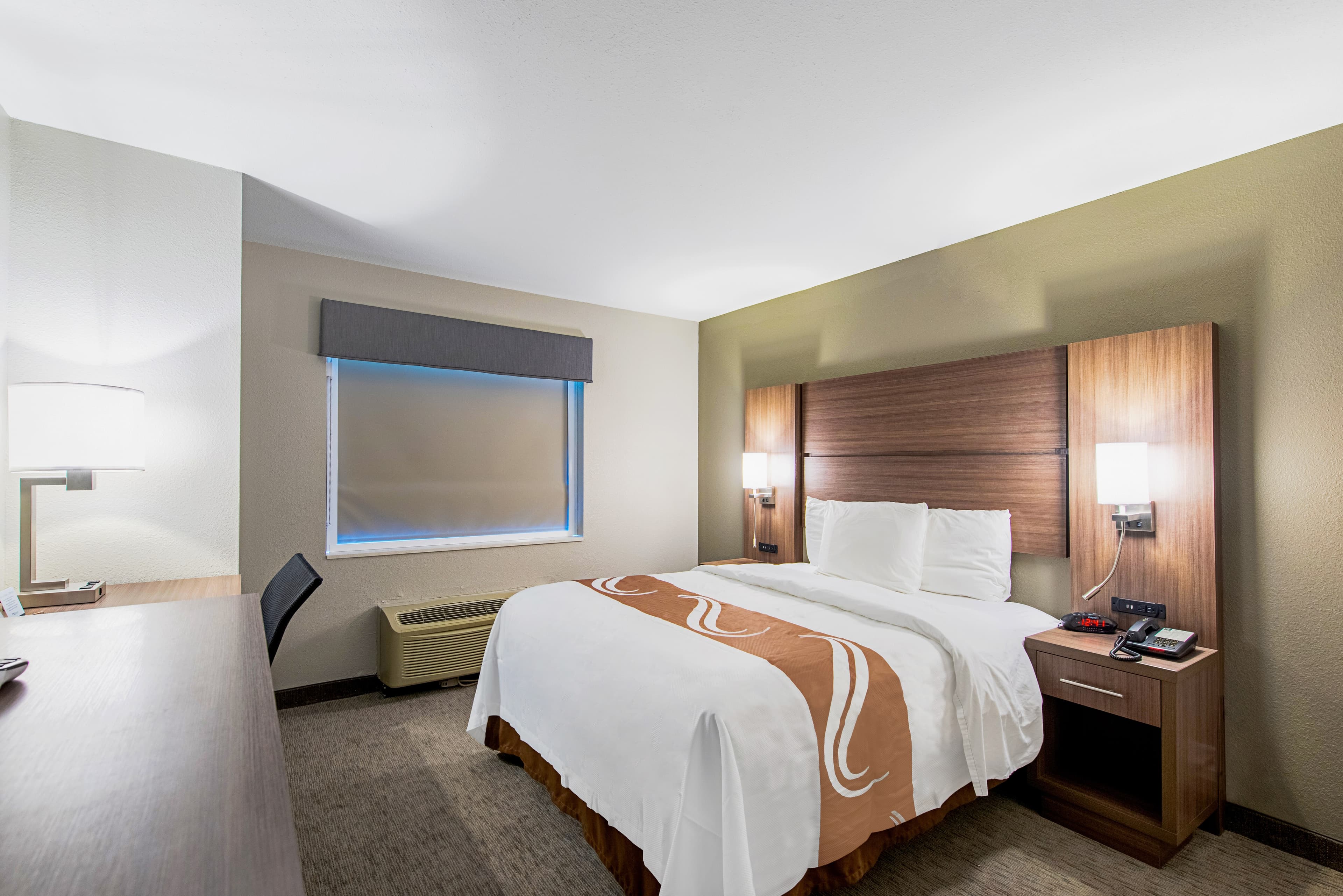 Quality Inn Mishawaka - South Bend - Image 2
