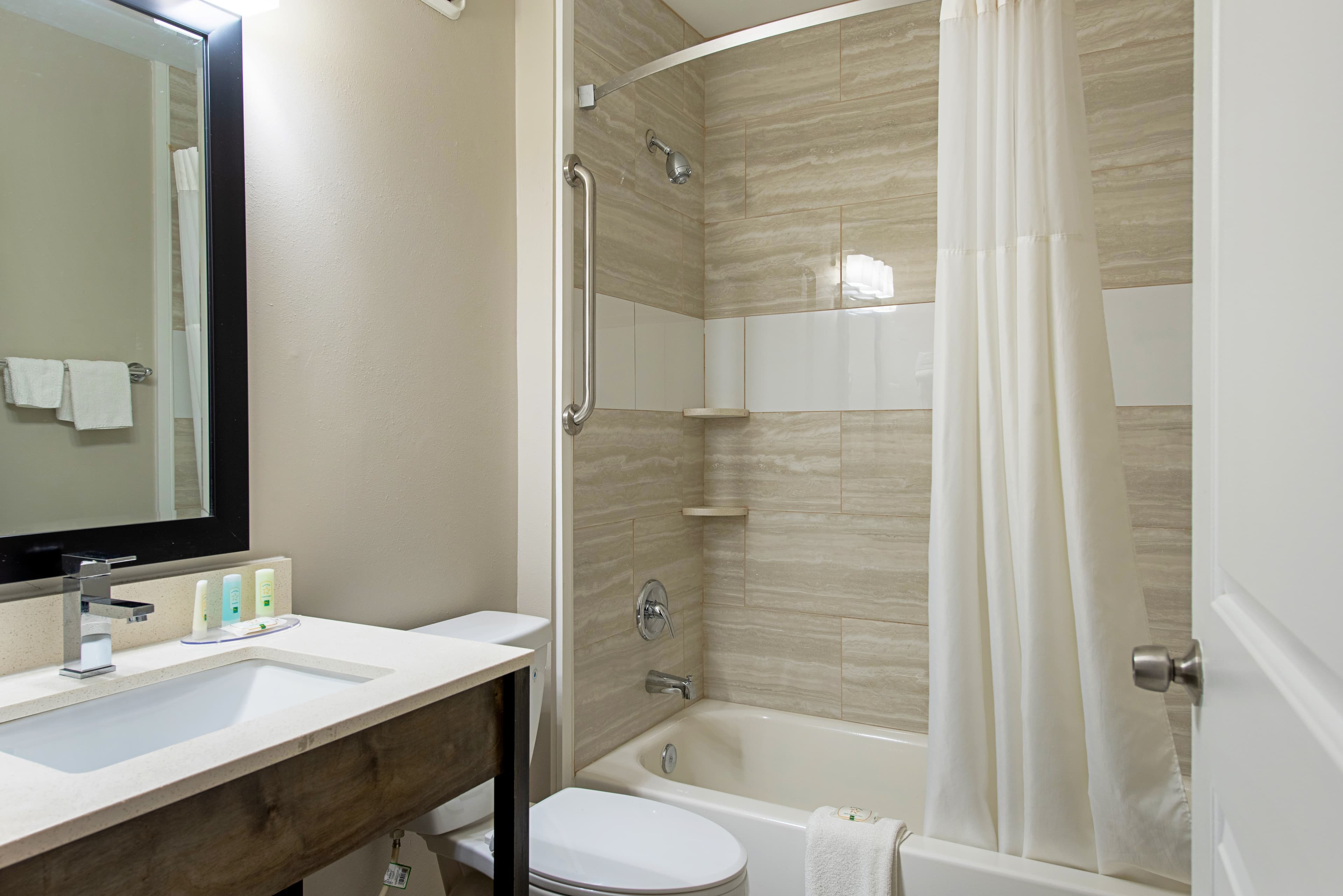 Quality Inn Mishawaka - South Bend — 9