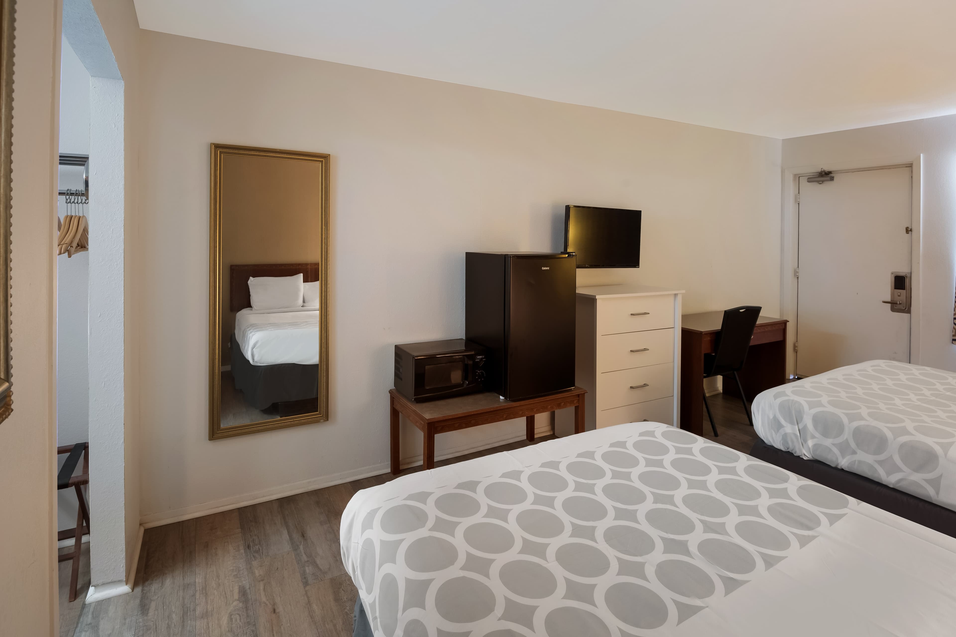 Rodeway Inn Brazil - Image 5