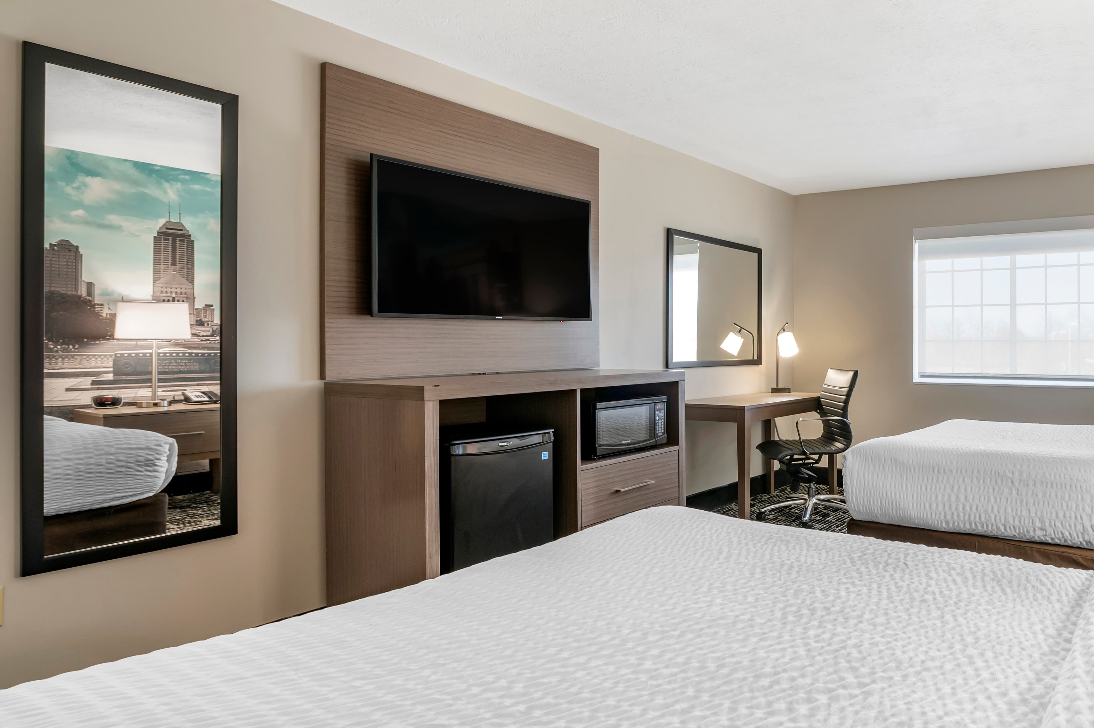 Clarion Pointe Indianapolis Airport — 10