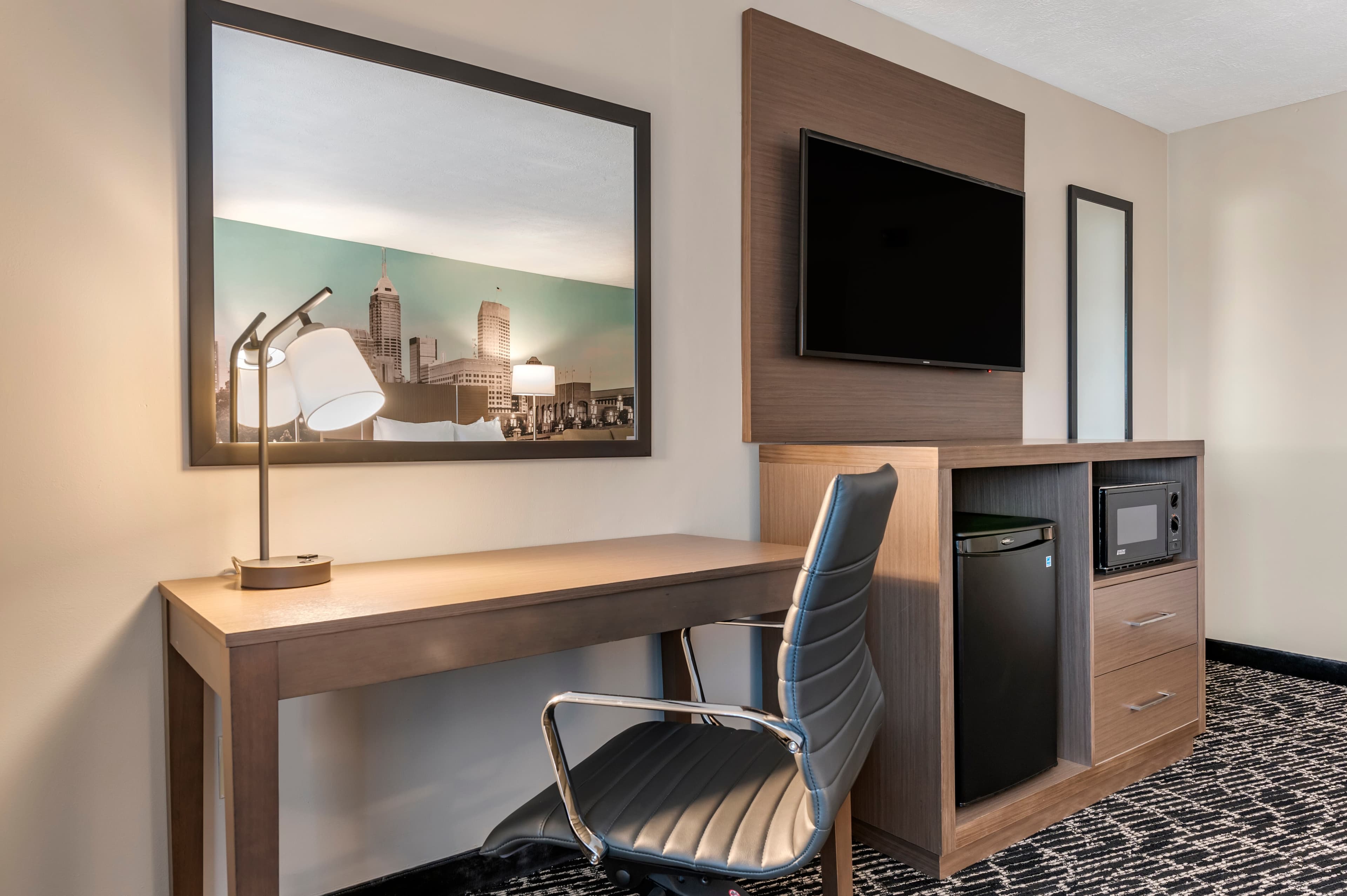 Clarion Pointe Indianapolis Airport — 16