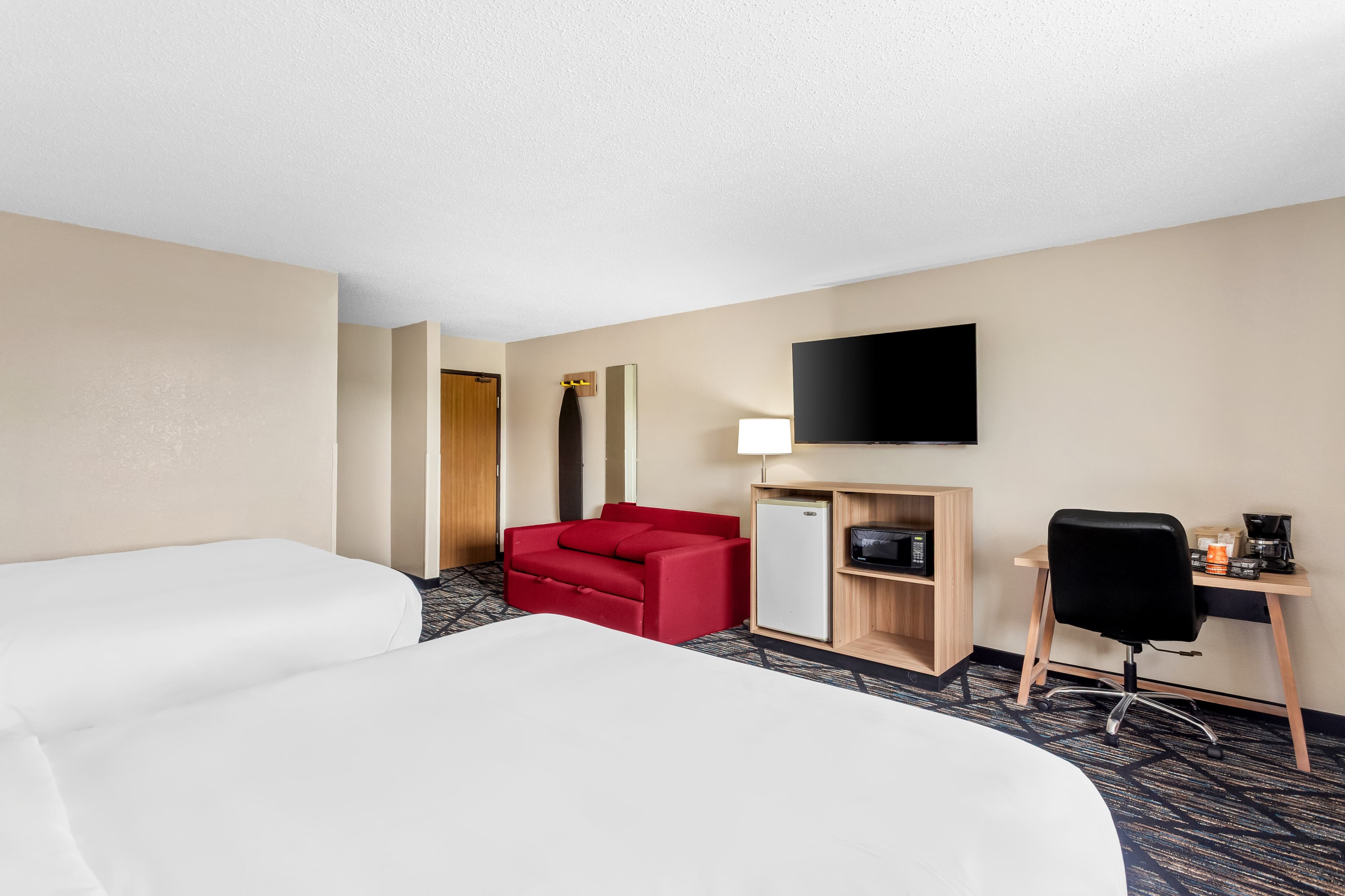 Quality Inn & Suites Howe - Sturgis - Image 5
