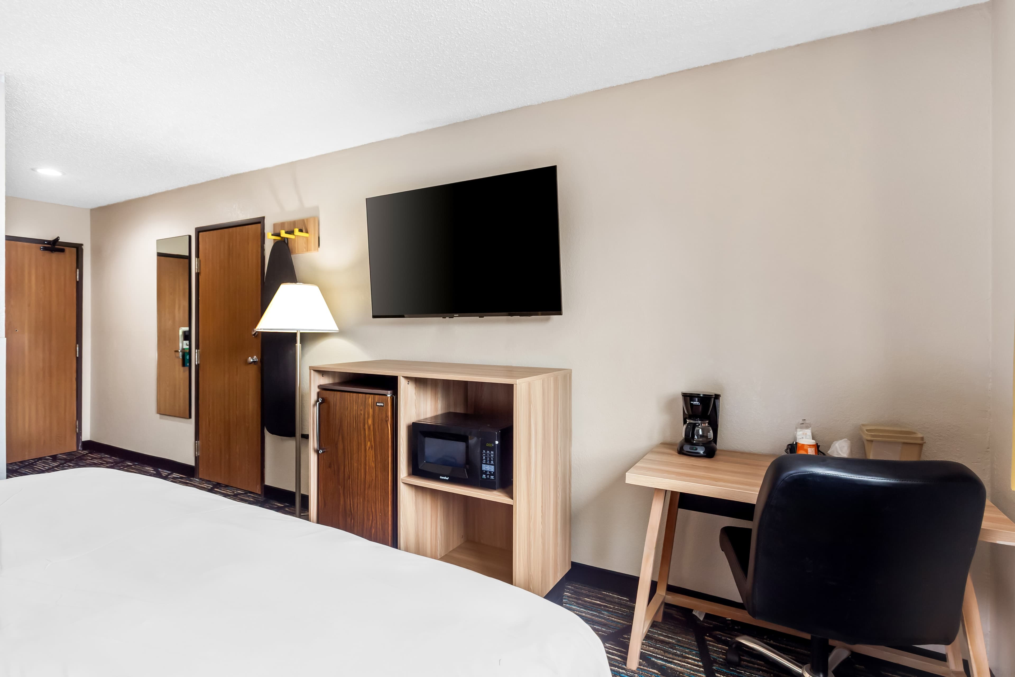 Quality Inn & Suites Howe - Sturgis — 8