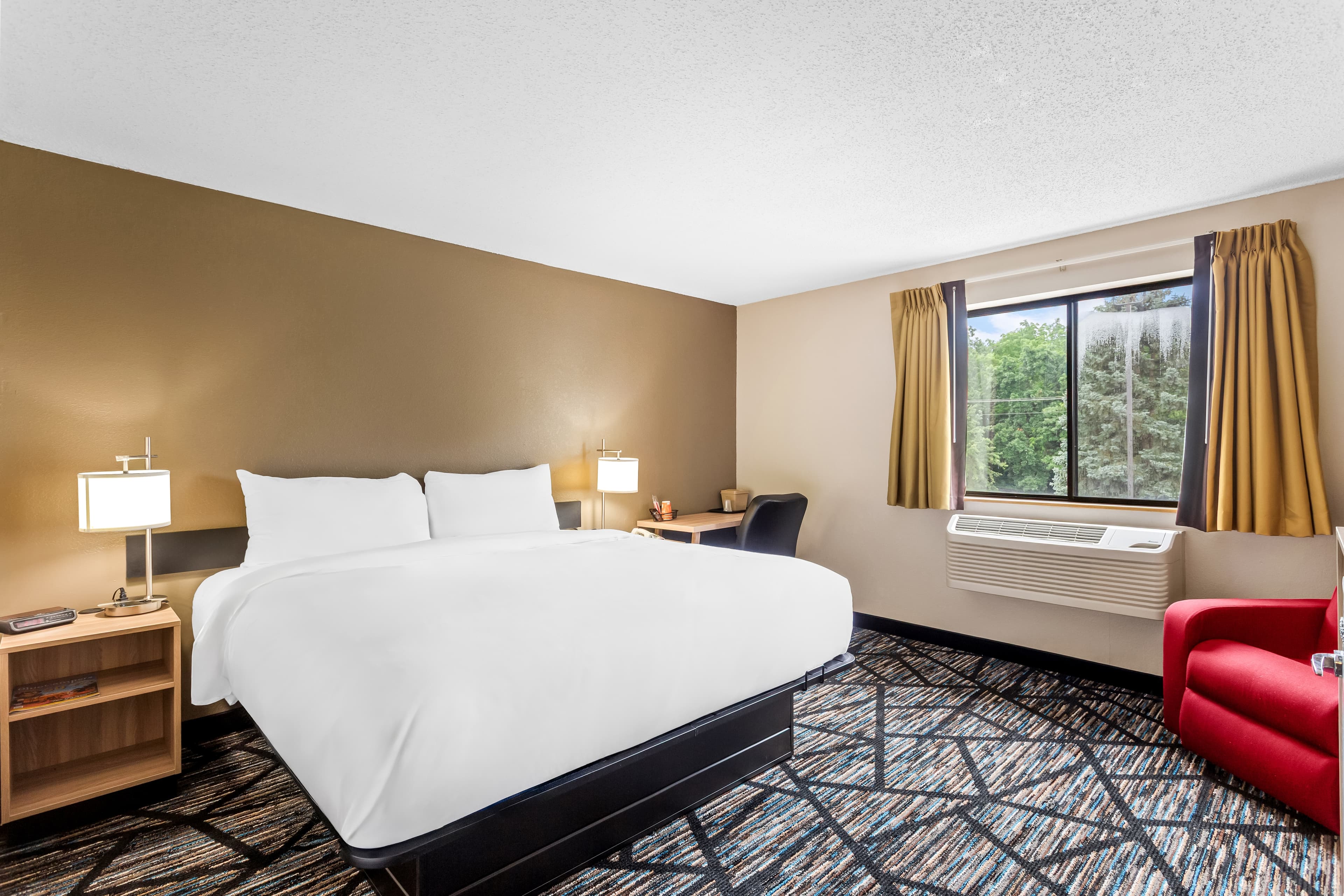 Quality Inn & Suites Howe - Sturgis - Image 1