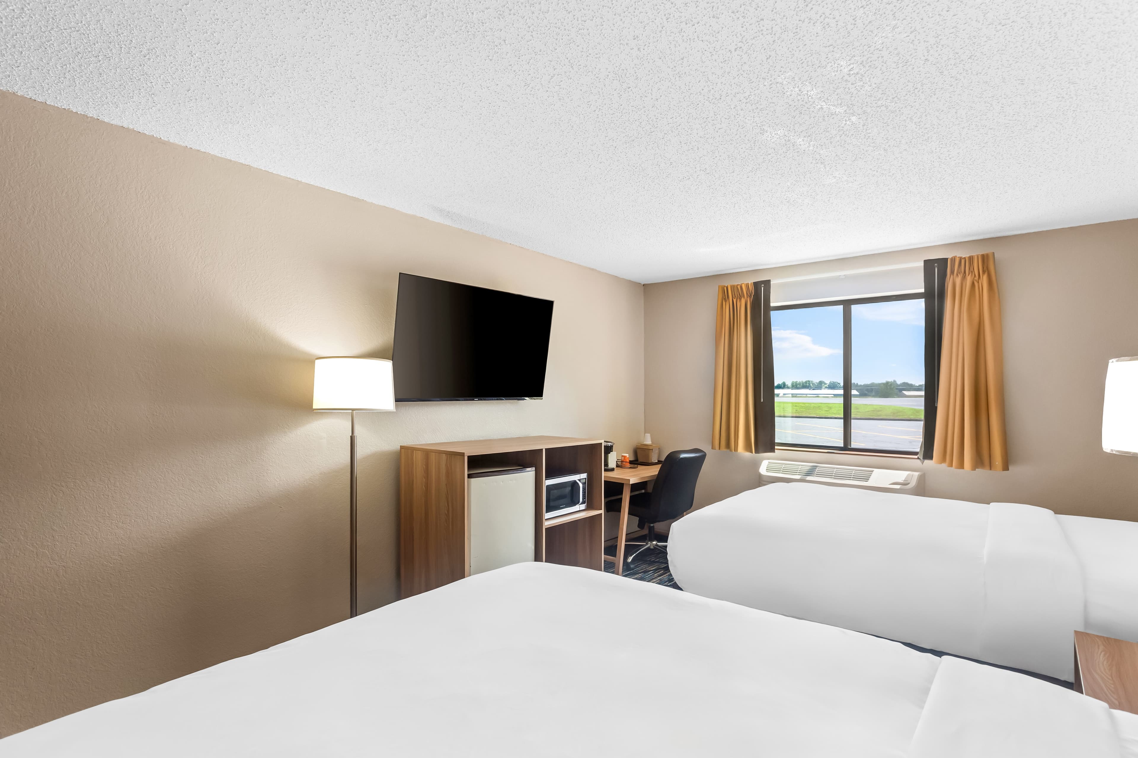 Quality Inn & Suites Howe - Sturgis — 18