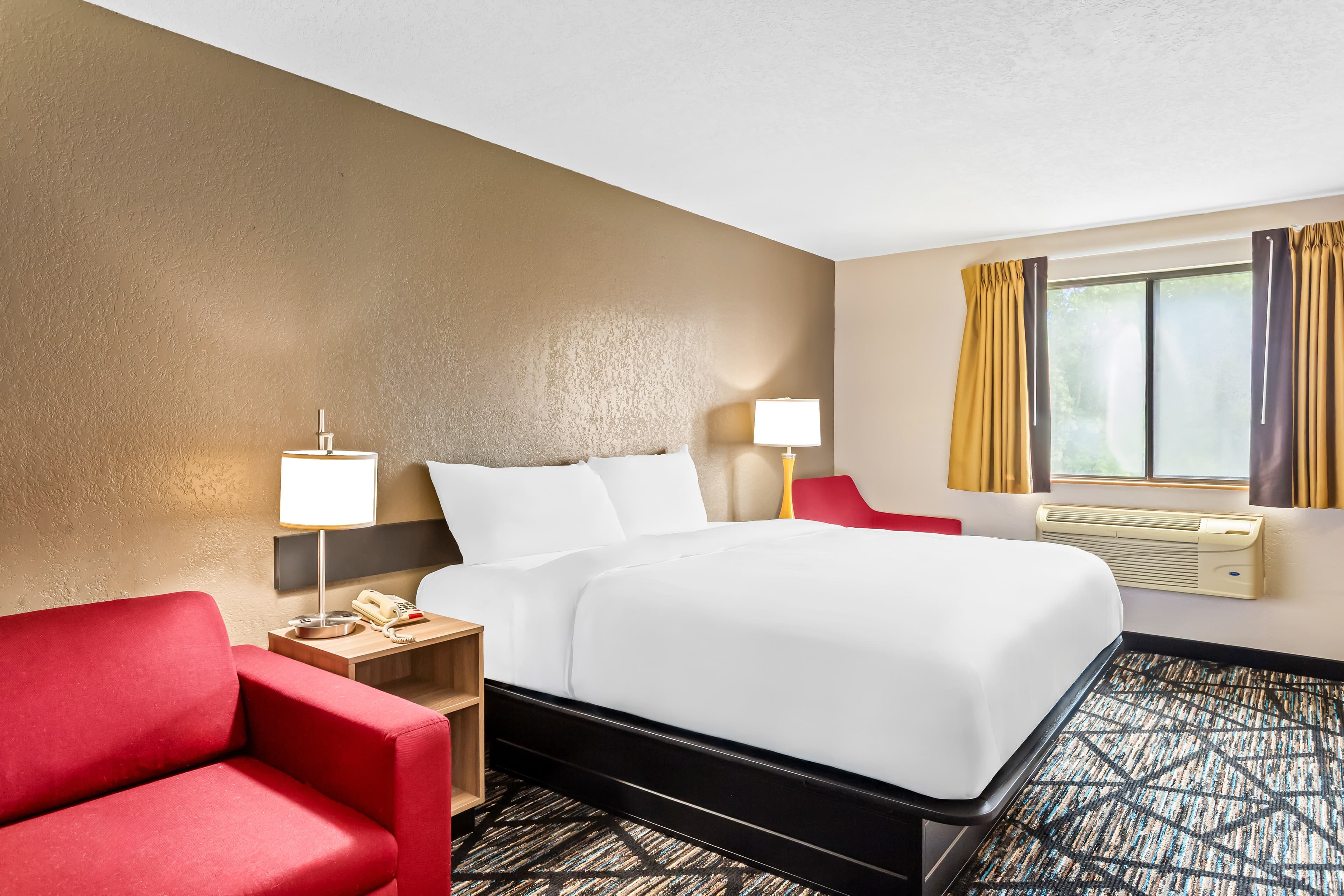 Quality Inn & Suites Howe - Sturgis — 20
