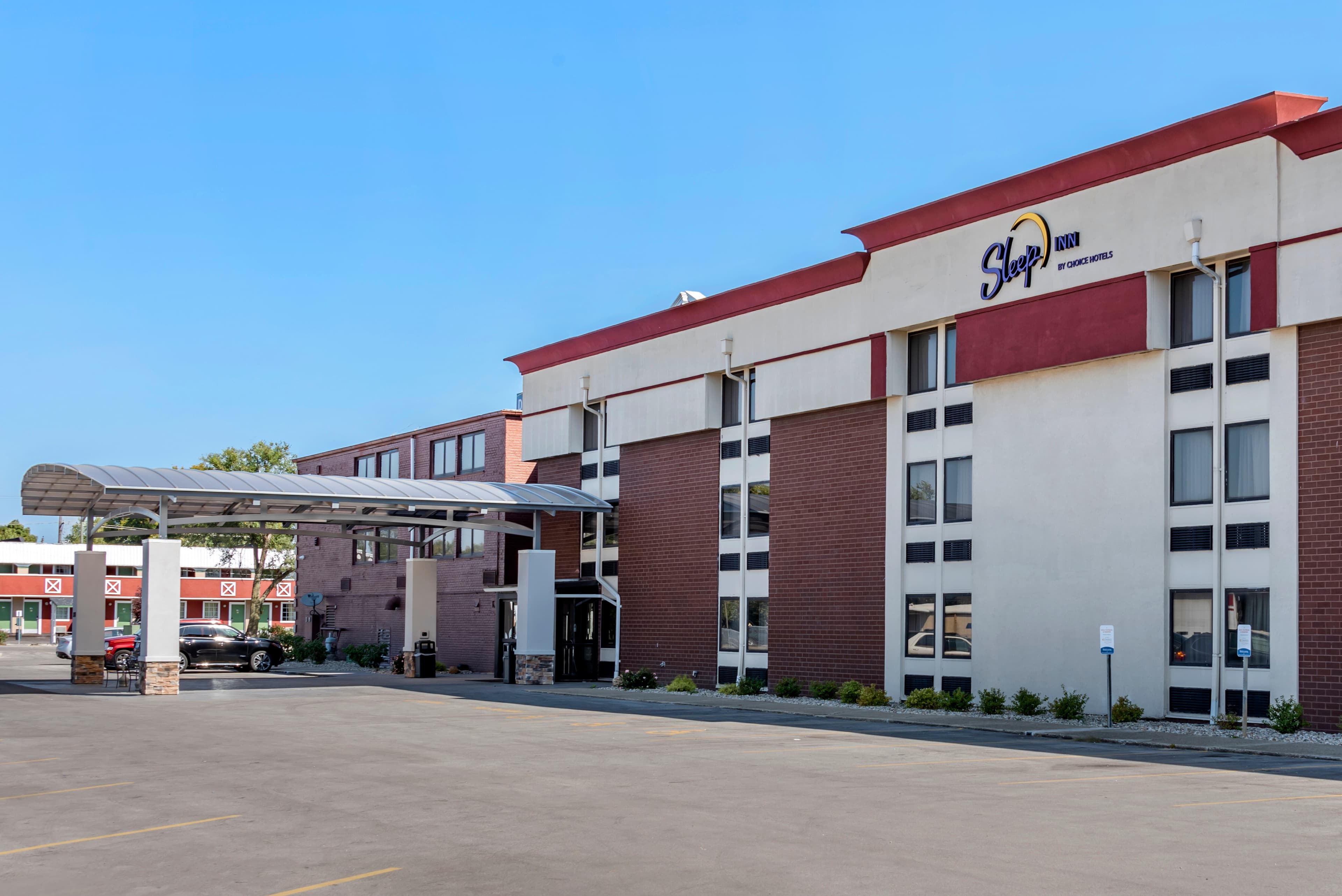 Sleep Inn Terre Haute University Area - Image 1