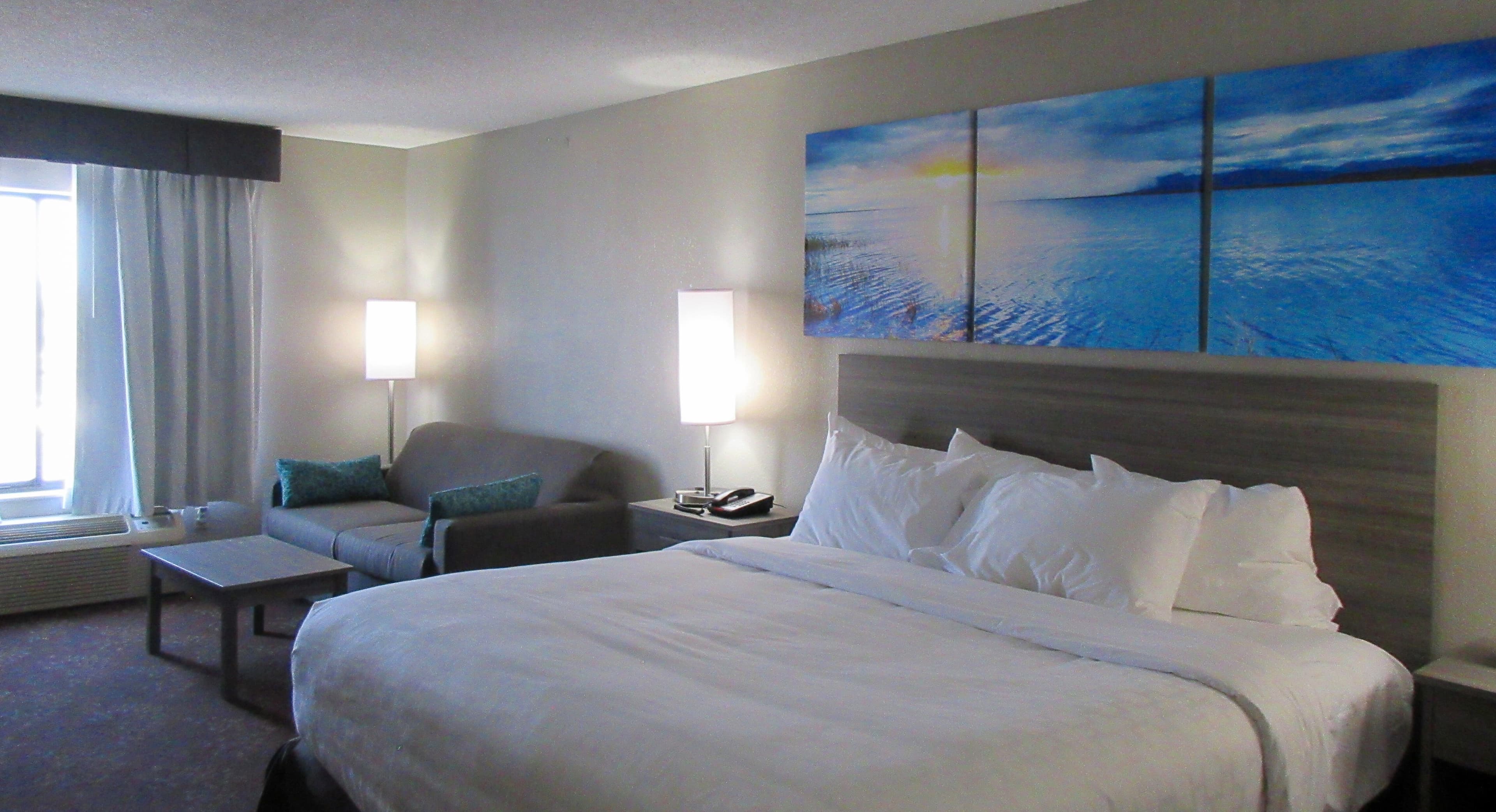 Clarion Pointe Evansville North — 6