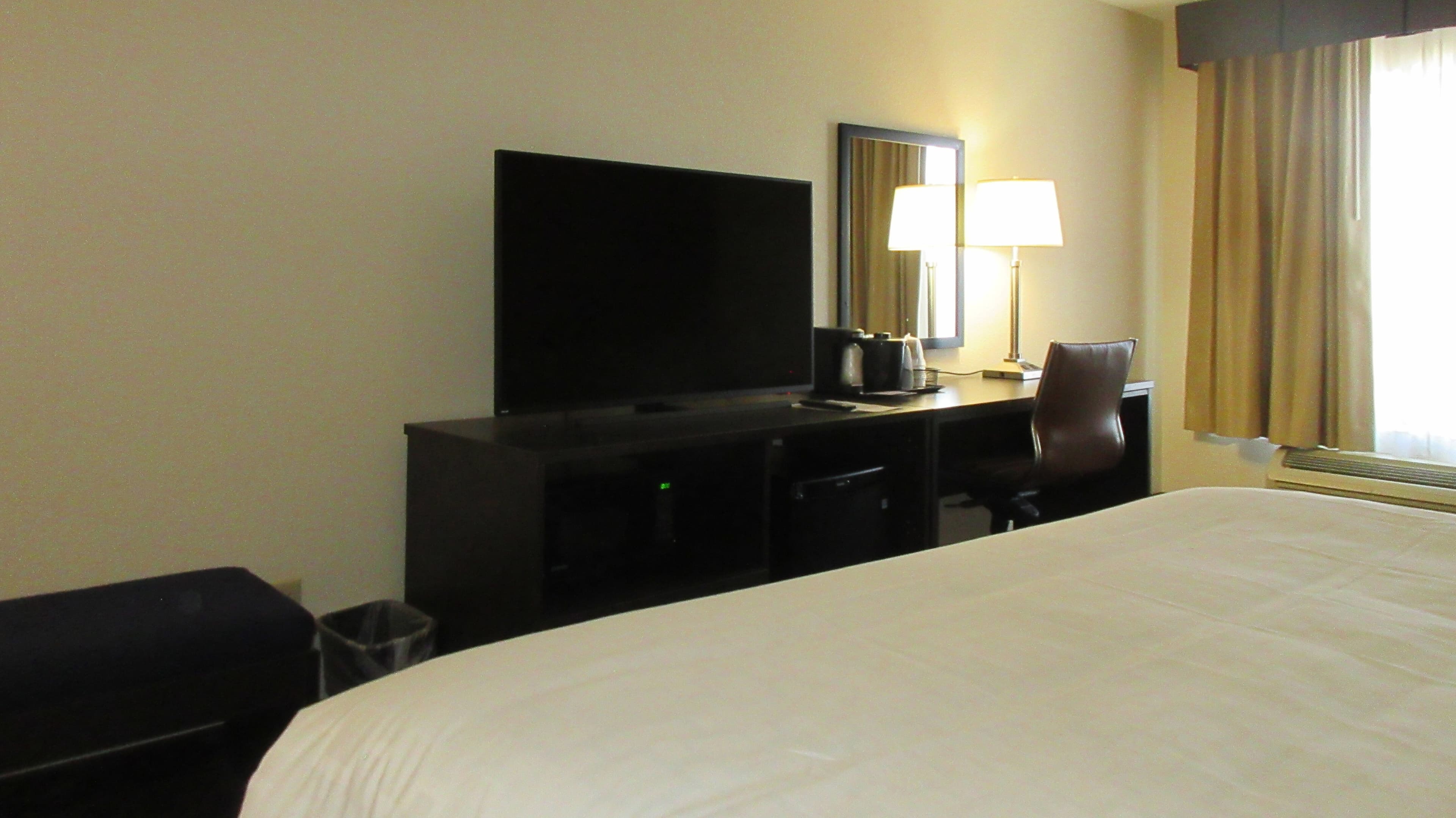 Clarion Pointe Evansville North — 7